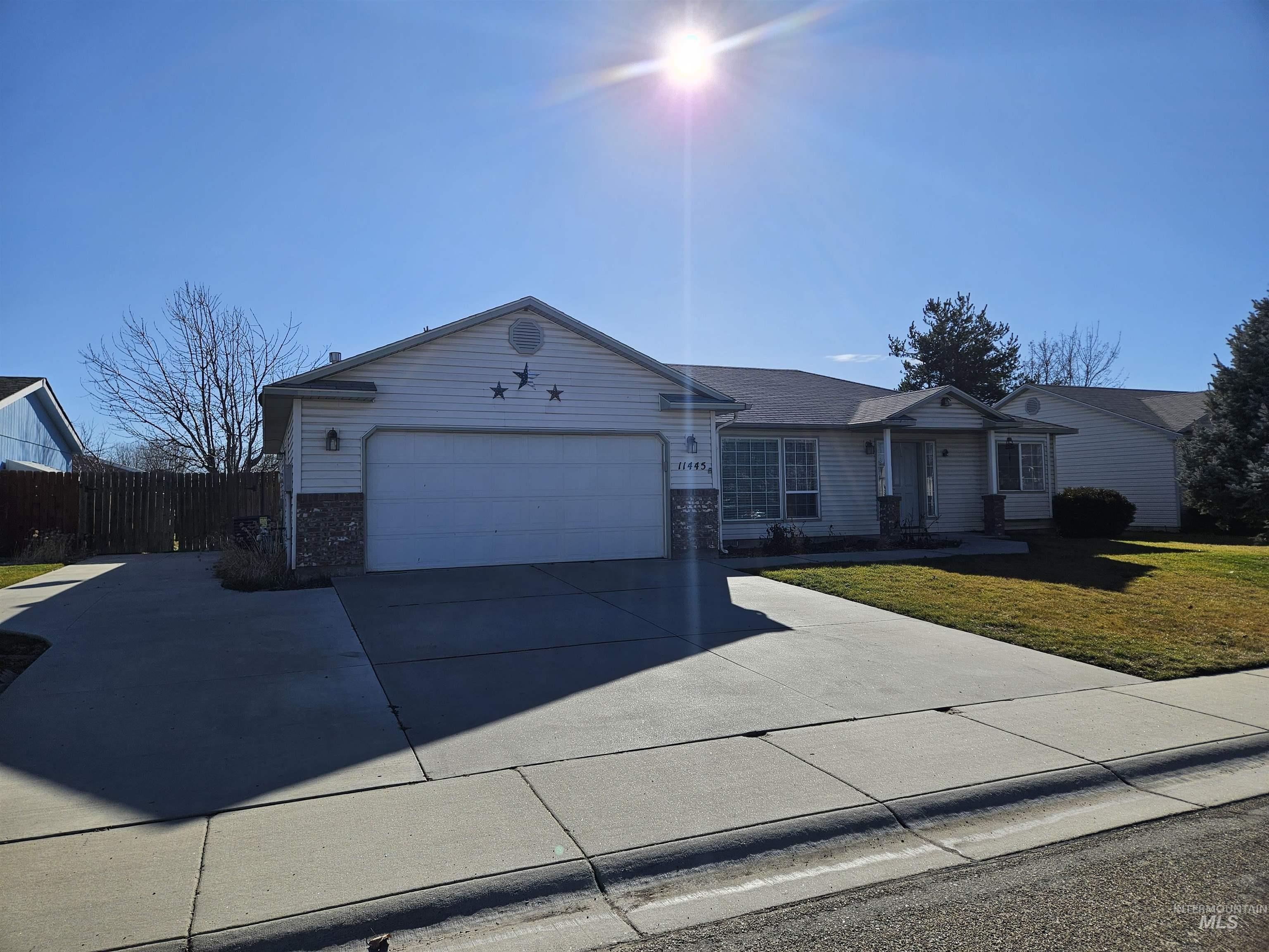 11445 W Hawkins Ave, Nampa, Idaho 83651, 3 Bedrooms, 2 Bathrooms, Residential For Sale, Price $339,888,MLS 98974658