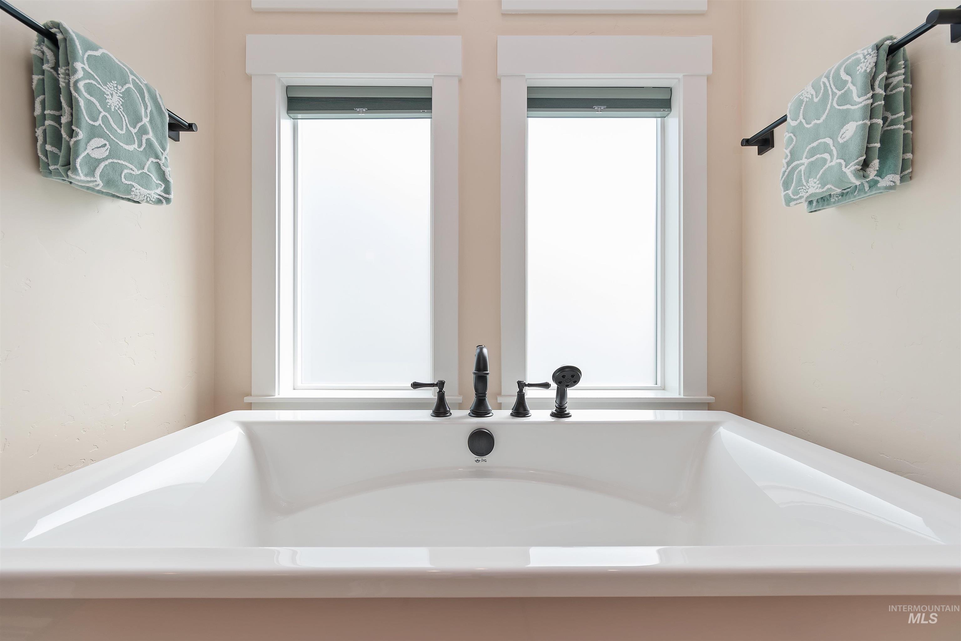 9351 W Sooty Grouse Ct, Boise, Idaho 83714, 4 Bedrooms, 3.5 Bathrooms, Residential For Sale, Price $1,349,990,MLS 98974660