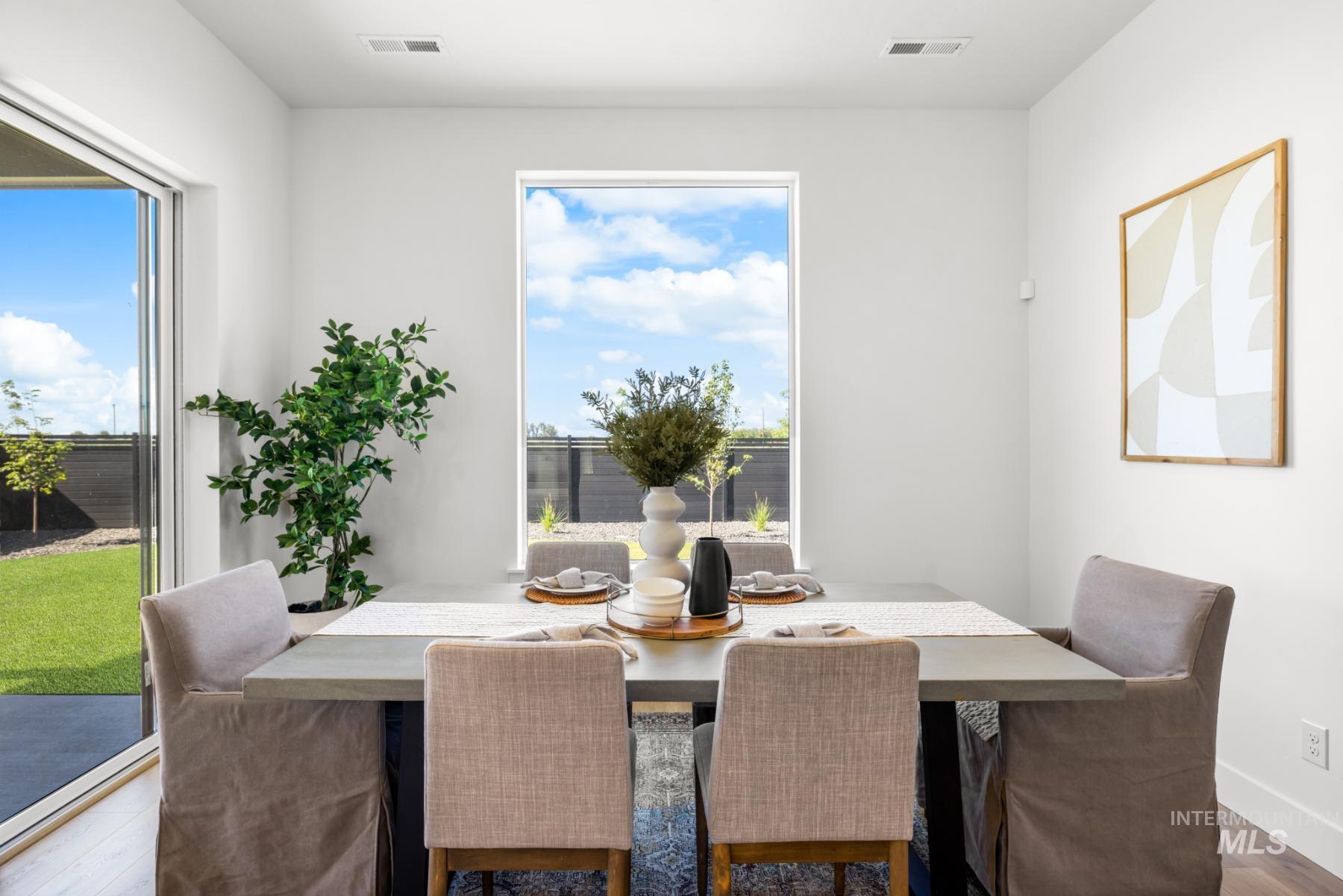 6668 N Wonder Ave, Meridian, Idaho 83646, 5 Bedrooms, 2.5 Bathrooms, Residential For Sale, Price $769,800,MLS 98974661