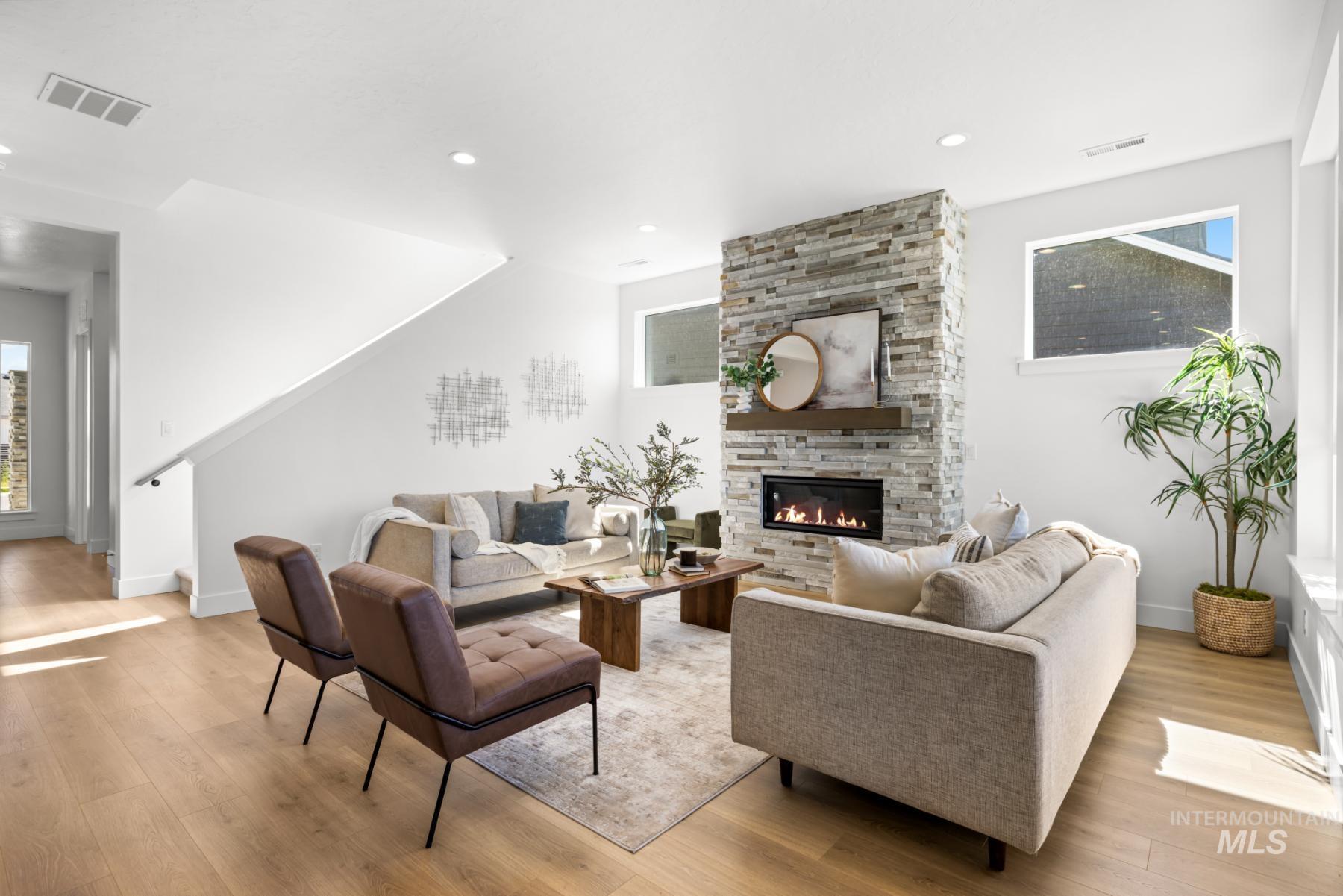 6668 N Wonder Ave, Meridian, Idaho 83646, 5 Bedrooms, 2.5 Bathrooms, Residential For Sale, Price $769,800,MLS 98974661