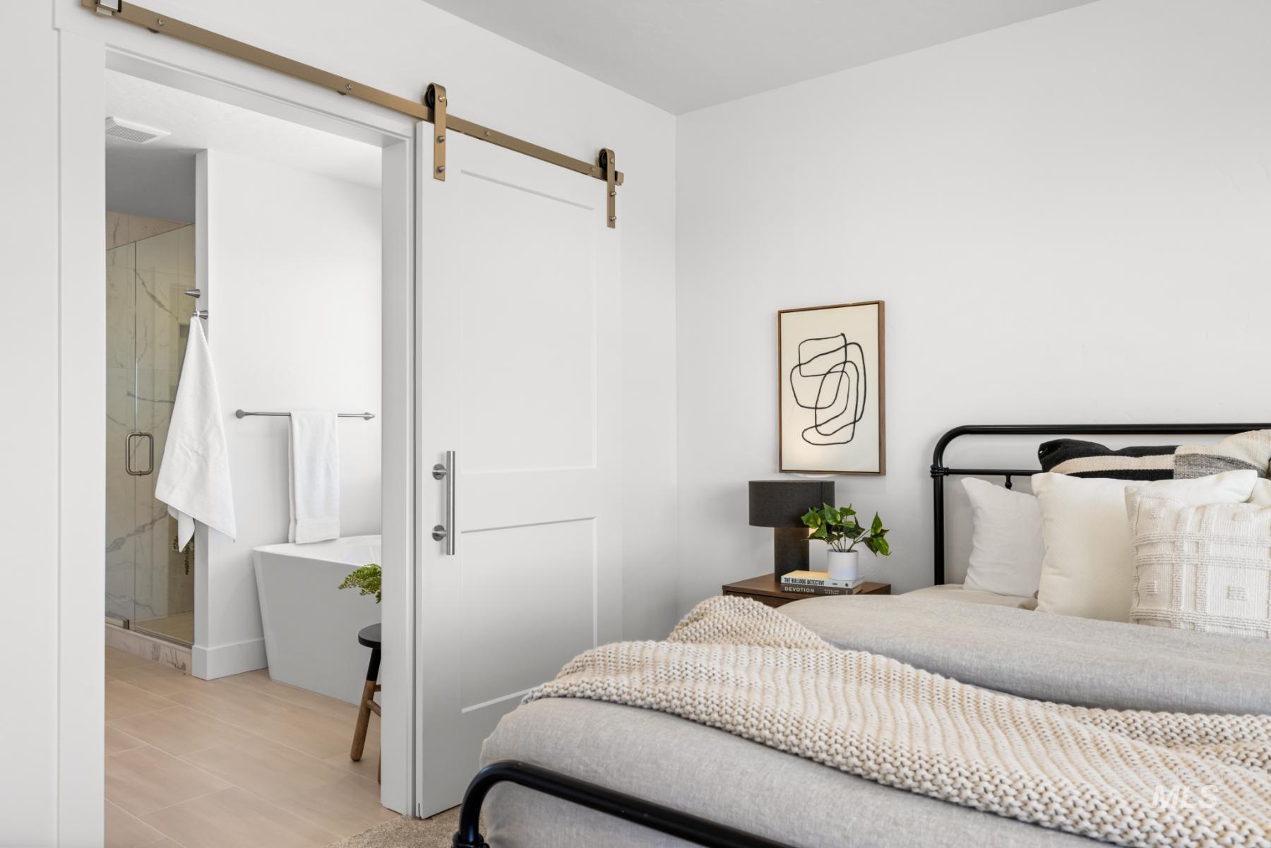 6668 N Wonder Ave, Meridian, Idaho 83646, 5 Bedrooms, 2.5 Bathrooms, Residential For Sale, Price $779,900, 98974661