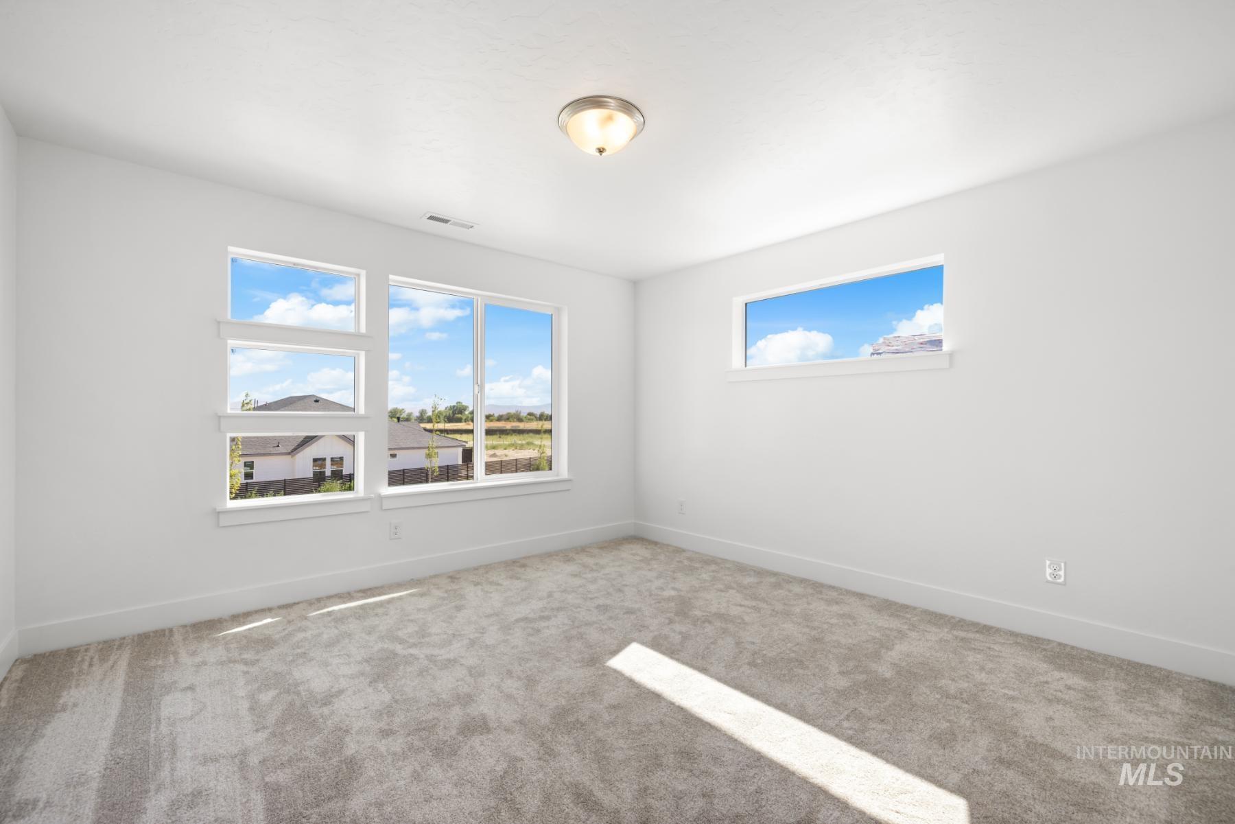 6668 N Wonder Ave, Meridian, Idaho 83646, 5 Bedrooms, 2.5 Bathrooms, Residential For Sale, Price $769,800,MLS 98974661