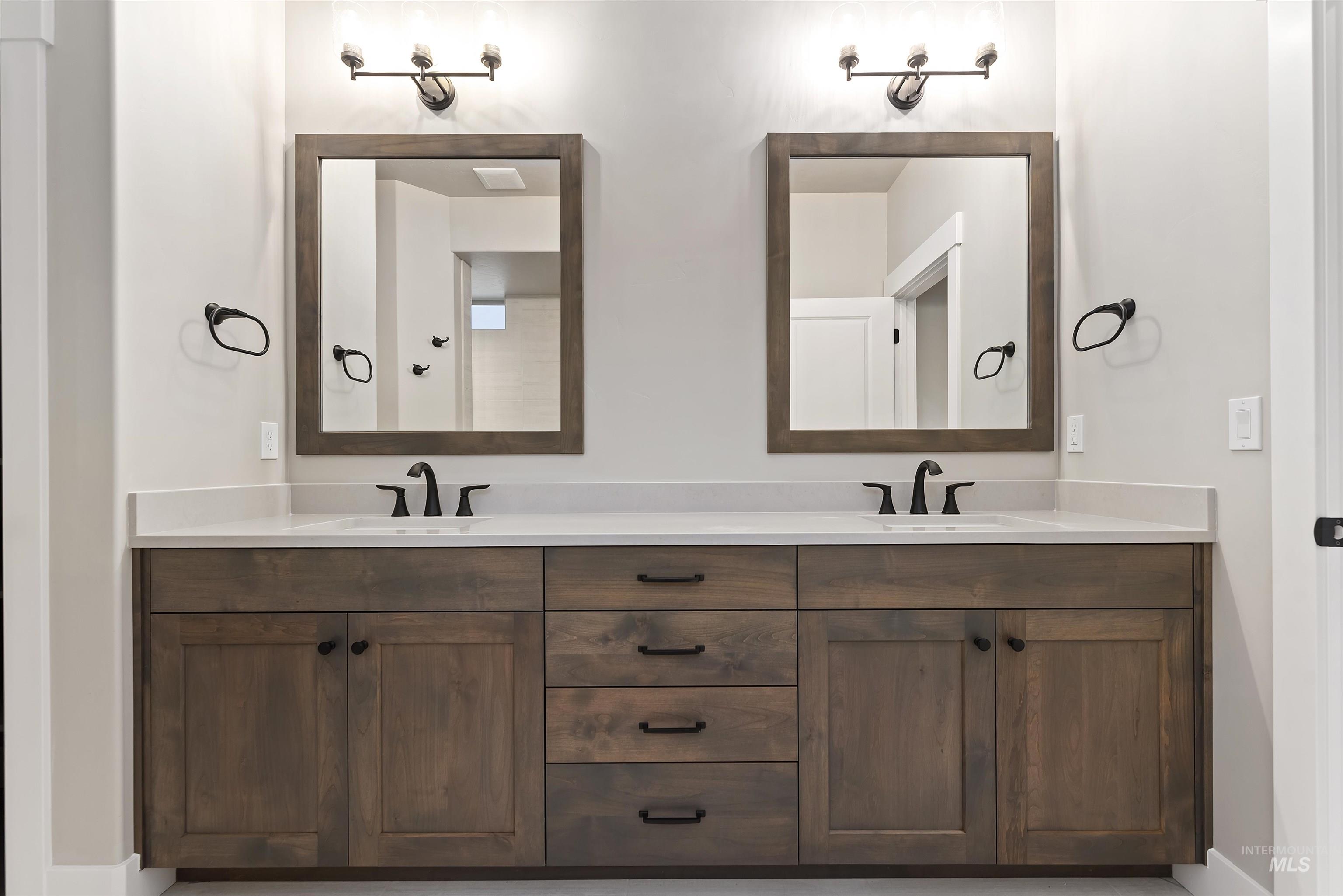 6616 N Good Dr, Eagle, Idaho 83714, 3 Bedrooms, 2 Bathrooms, Residential For Sale, Price $639,880, 98974664