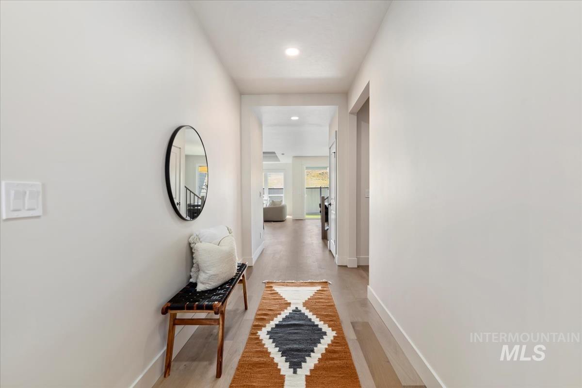 6531 E Ritcher, Eagle, Idaho 83714, 3 Bedrooms, 3 Bathrooms, Residential For Sale, Price $599,880, 98974665