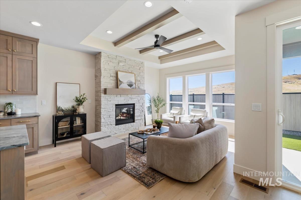 6531 E Ritcher, Eagle, Idaho 83714, 3 Bedrooms, 3 Bathrooms, Residential For Sale, Price $599,880, 98974665