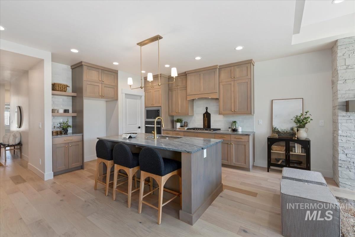 6531 E Ritcher, Eagle, Idaho 83714, 3 Bedrooms, 3 Bathrooms, Residential For Sale, Price $599,880, 98974665