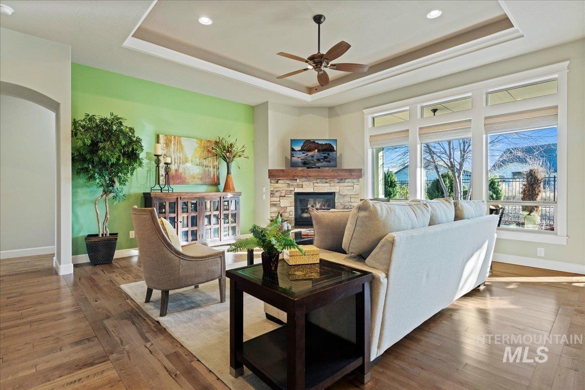 423 E Gannett, Meridian, Idaho 83642, 3 Bedrooms, 3 Bathrooms, Residential For Sale, Price $799,000,MLS 98974666