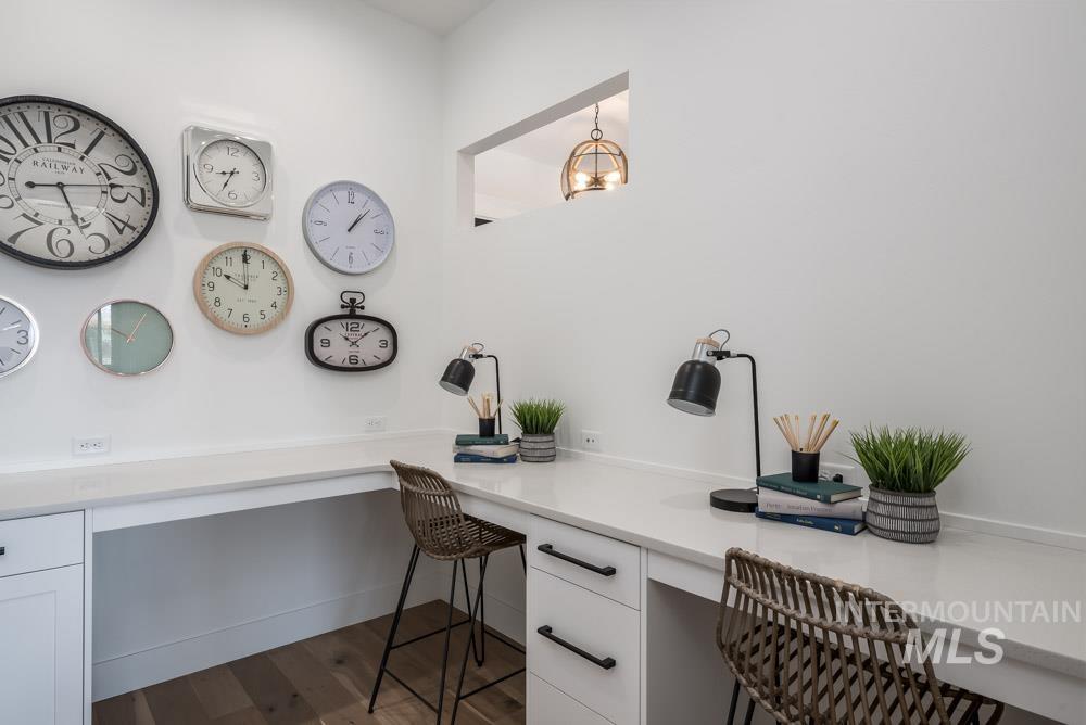 15337 Pronghorn Dr, Caldwell, Idaho 83607, 4 Bedrooms, 3.5 Bathrooms, Residential For Sale, Price $1,175,000,MLS 98974668