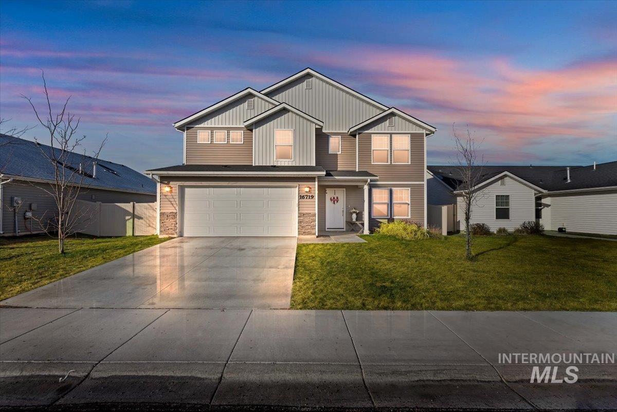 16719 Hopper Avenue, Caldwell, Idaho 83607, 5 Bedrooms, 2.5 Bathrooms, Residential For Sale, Price $449,999, 98974669