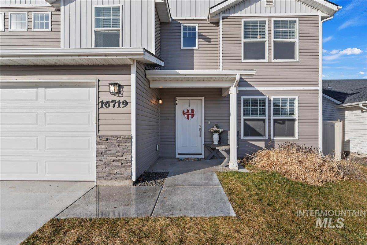 16719 Hopper Avenue, Caldwell, Idaho 83607, 5 Bedrooms, 2.5 Bathrooms, Residential For Sale, Price $449,999, 98974669