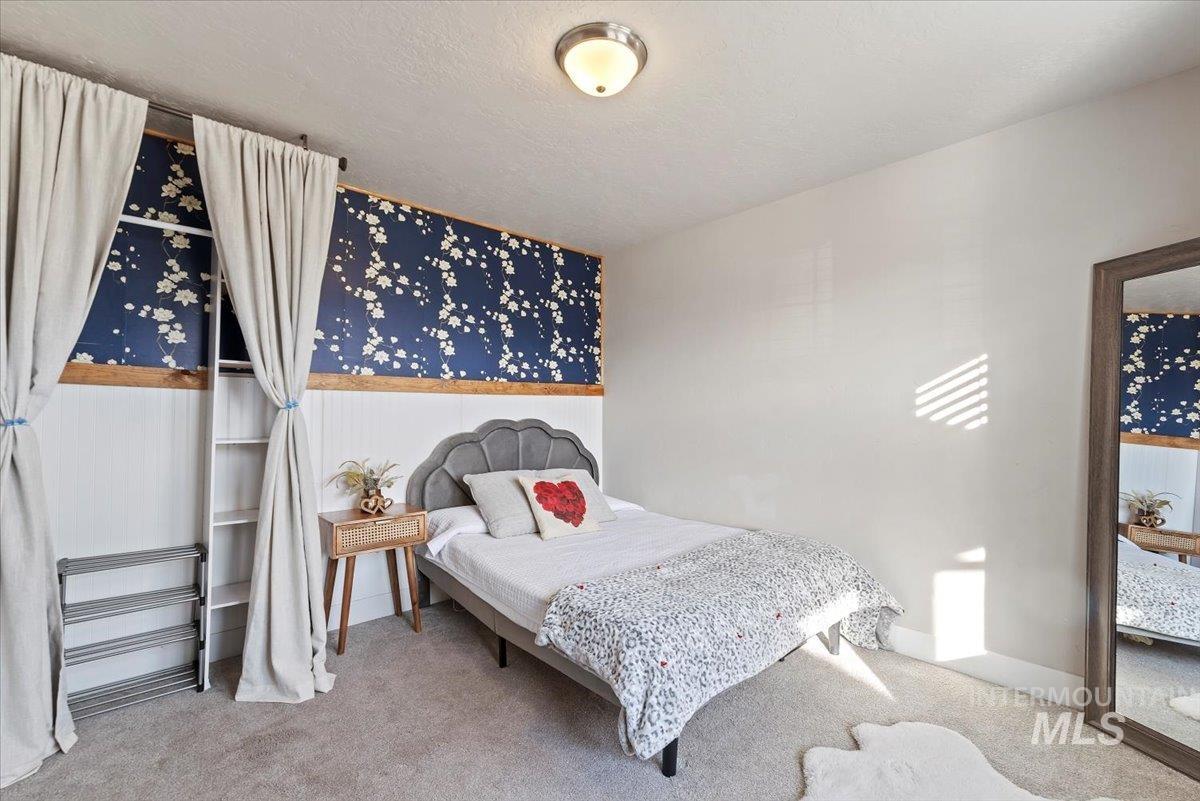 16719 Hopper Avenue, Caldwell, Idaho 83607, 5 Bedrooms, 2.5 Bathrooms, Residential For Sale, Price $449,999, 98974669