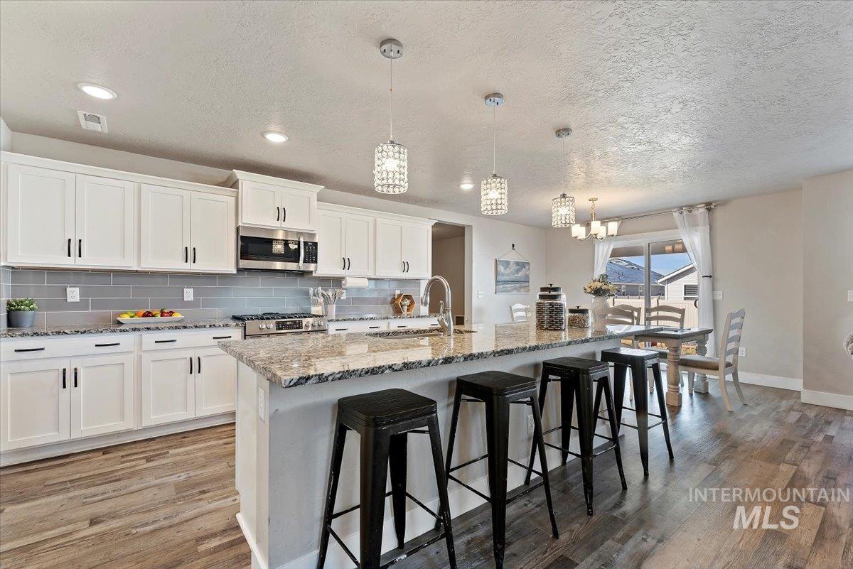 16719 Hopper Avenue, Caldwell, Idaho 83607, 5 Bedrooms, 2.5 Bathrooms, Residential For Sale, Price $449,999, 98974669