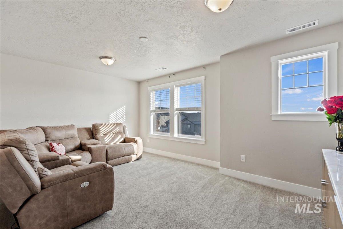 16719 Hopper Avenue, Caldwell, Idaho 83607, 5 Bedrooms, 2.5 Bathrooms, Residential For Sale, Price $449,999, 98974669