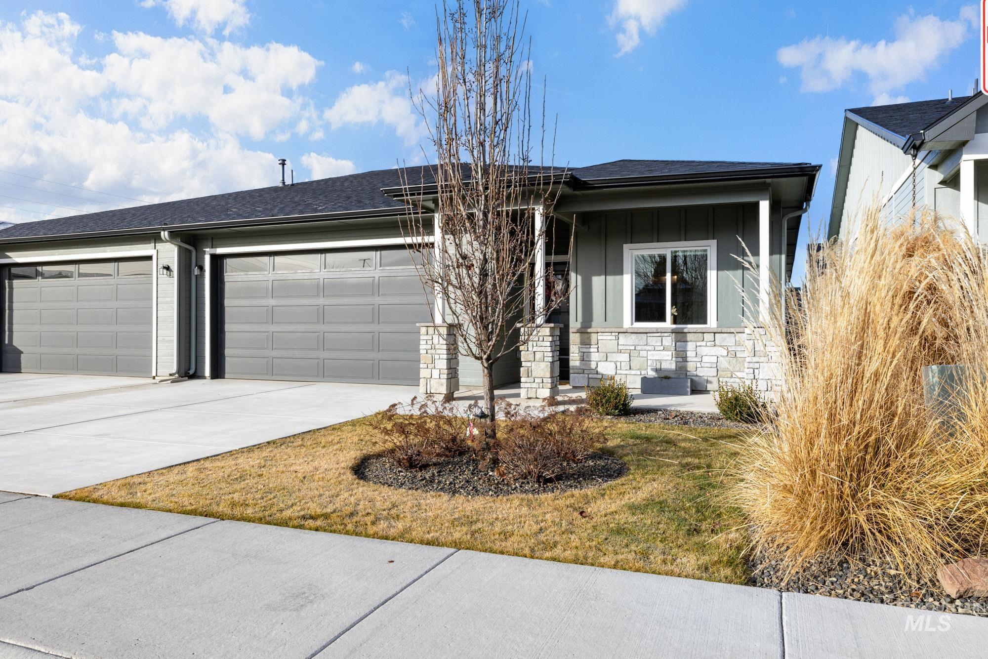 4871 N White Cap Lane, Meridian, Idaho 83646, 3 Bedrooms, 2 Bathrooms, Residential For Sale, Price $424,900,MLS 98974674