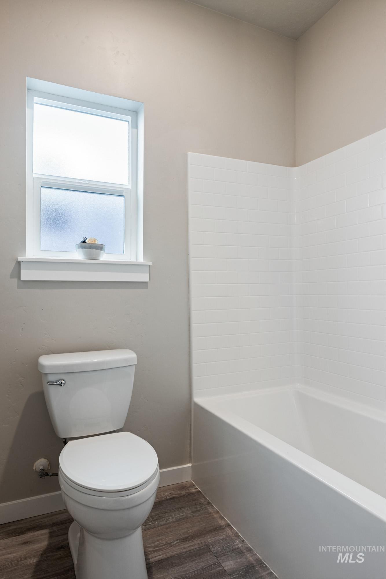 4871 N White Cap Lane, Meridian, Idaho 83646, 3 Bedrooms, 2 Bathrooms, Residential For Sale, Price $424,900,MLS 98974674