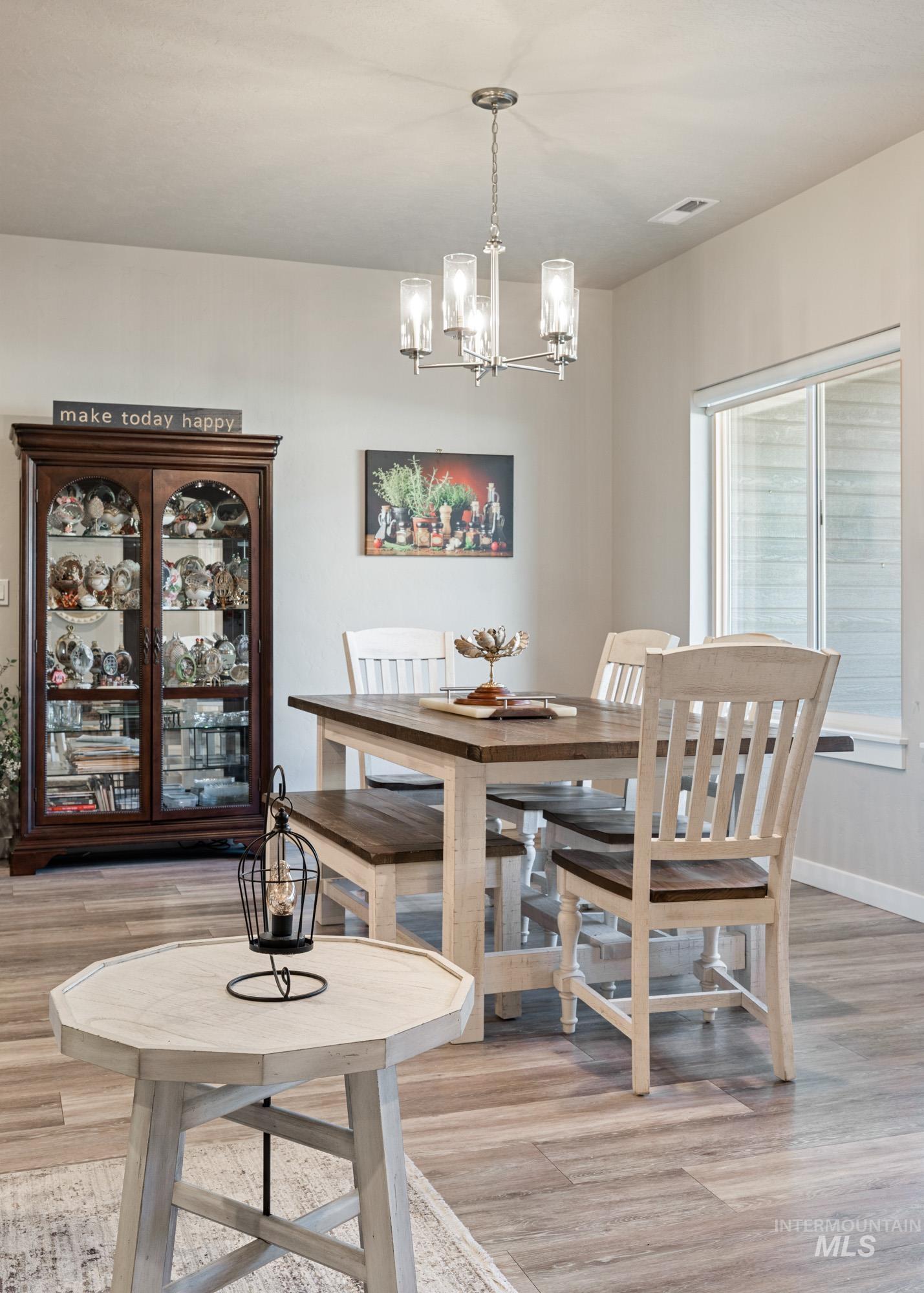 4871 N White Cap Lane, Meridian, Idaho 83646, 3 Bedrooms, 2 Bathrooms, Residential For Sale, Price $424,900,MLS 98974674