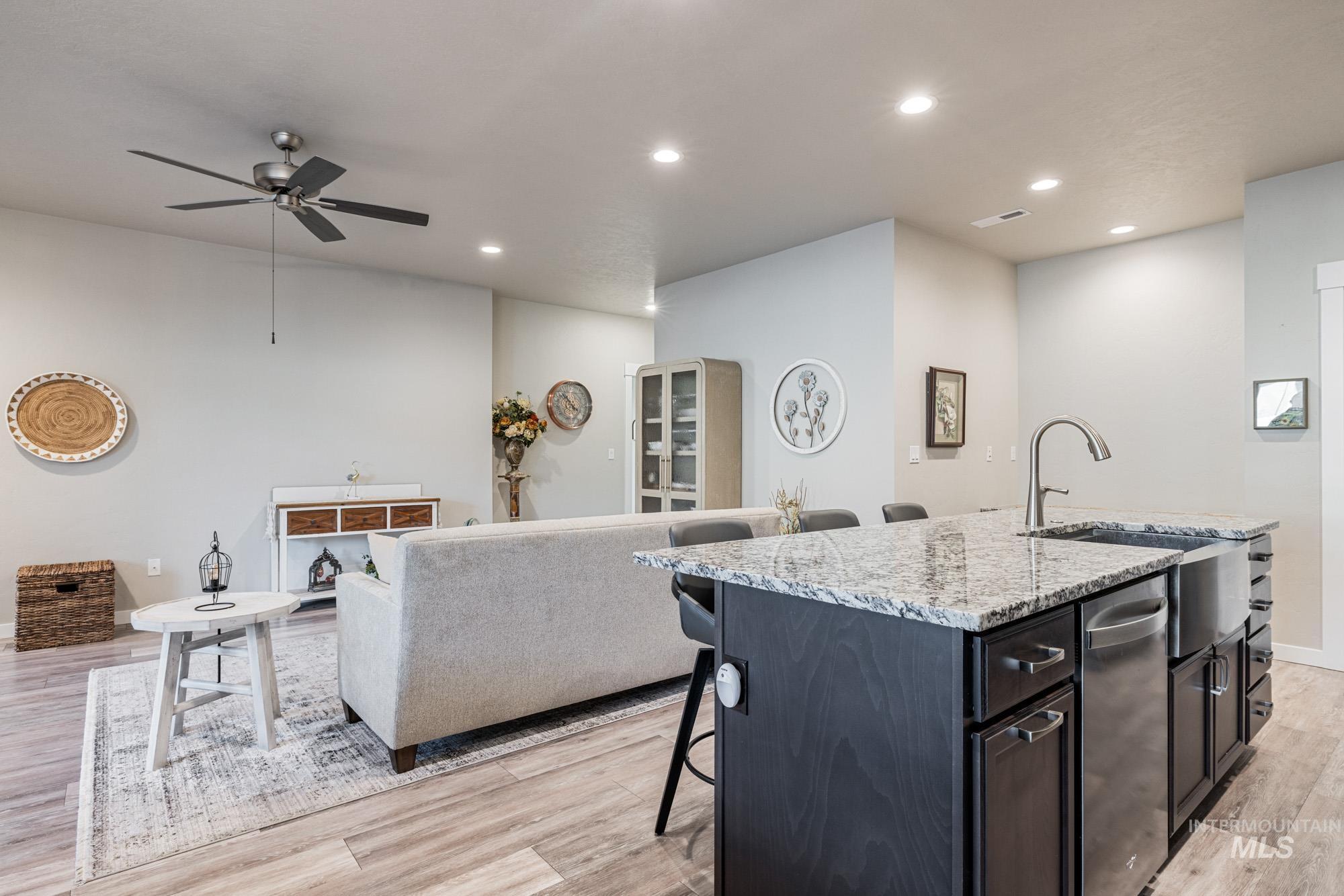 4871 N White Cap Lane, Meridian, Idaho 83646, 3 Bedrooms, 2 Bathrooms, Residential For Sale, Price $424,900,MLS 98974674