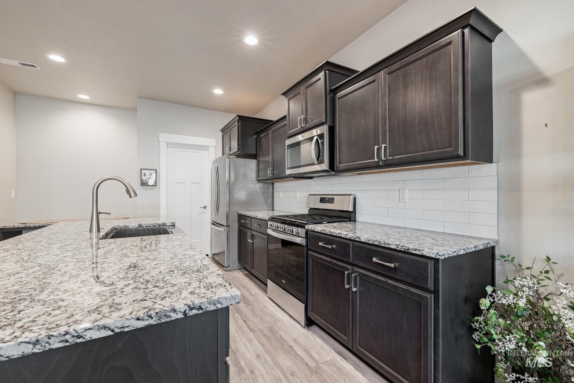 4871 N White Cap Lane, Meridian, Idaho 83646, 3 Bedrooms, 2 Bathrooms, Residential For Sale, Price $424,900,MLS 98974674