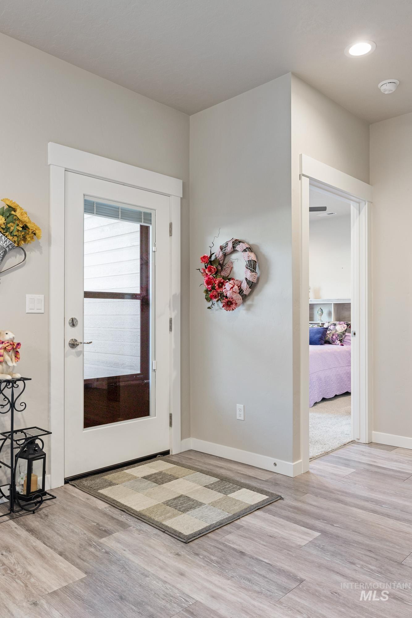 4871 N White Cap Lane, Meridian, Idaho 83646, 3 Bedrooms, 2 Bathrooms, Residential For Sale, Price $424,900,MLS 98974674