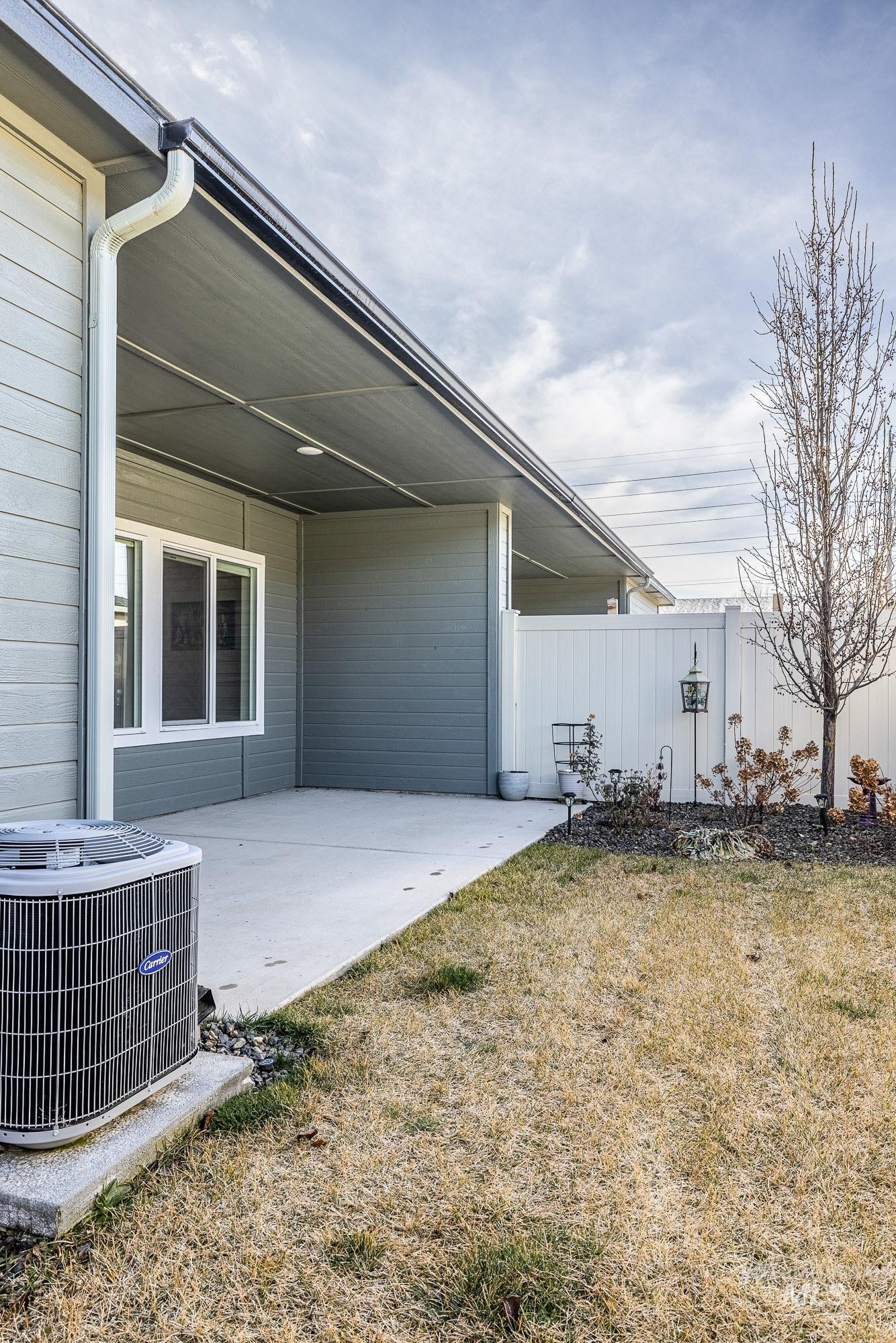 4871 N White Cap Lane, Meridian, Idaho 83646, 3 Bedrooms, 2 Bathrooms, Residential For Sale, Price $424,900,MLS 98974674