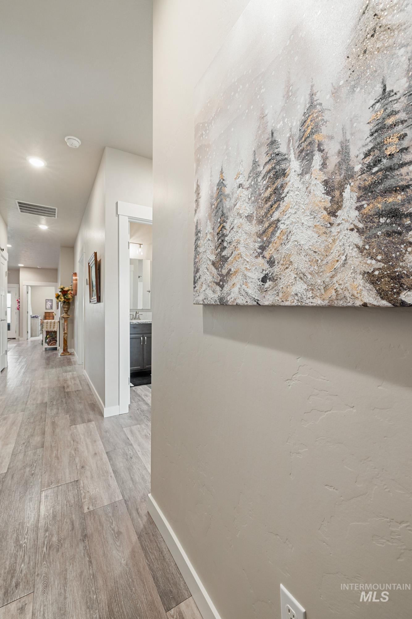 4871 N White Cap Lane, Meridian, Idaho 83646, 3 Bedrooms, 2 Bathrooms, Residential For Sale, Price $424,900,MLS 98974674