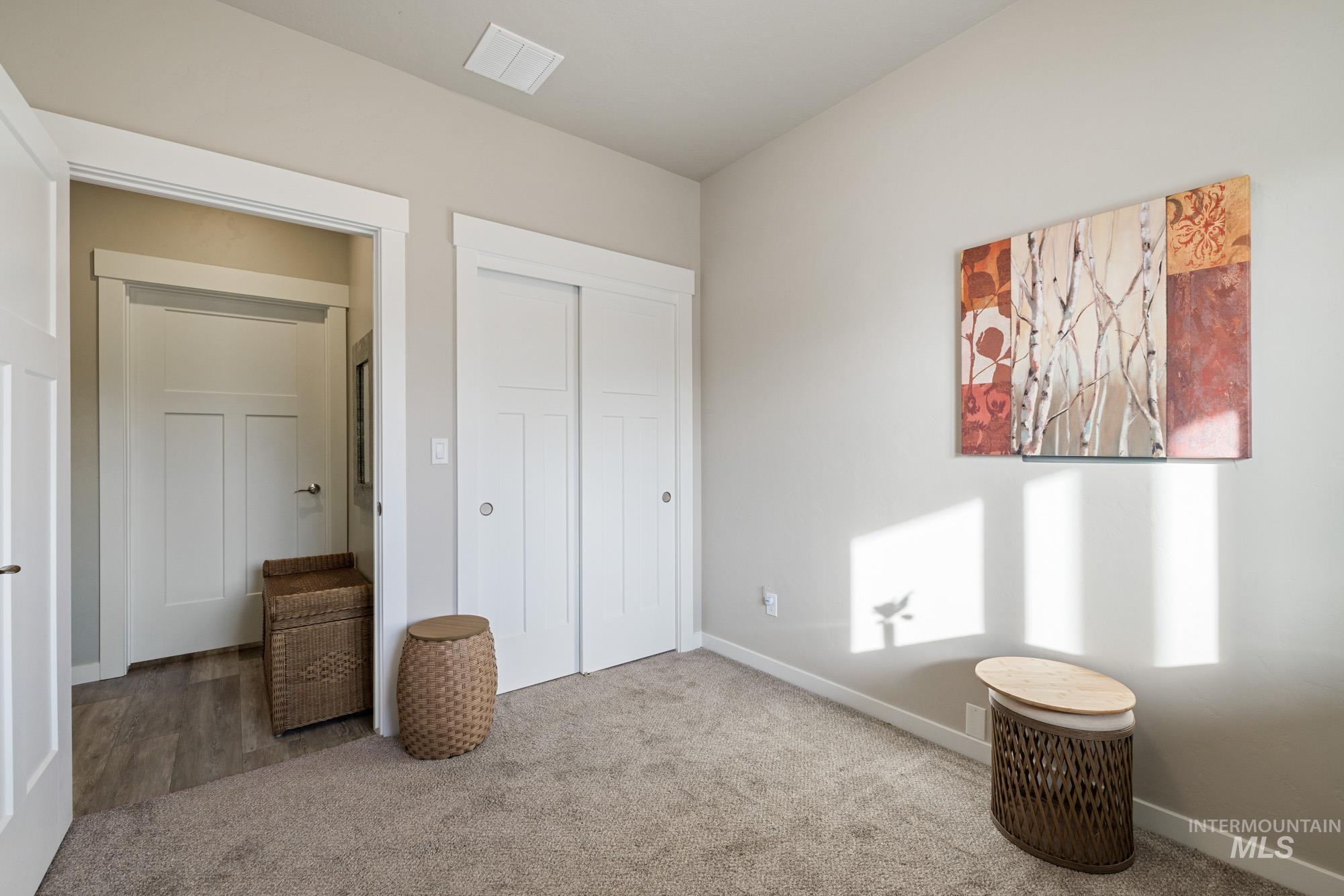 4871 N White Cap Lane, Meridian, Idaho 83646, 3 Bedrooms, 2 Bathrooms, Residential For Sale, Price $424,900,MLS 98974674