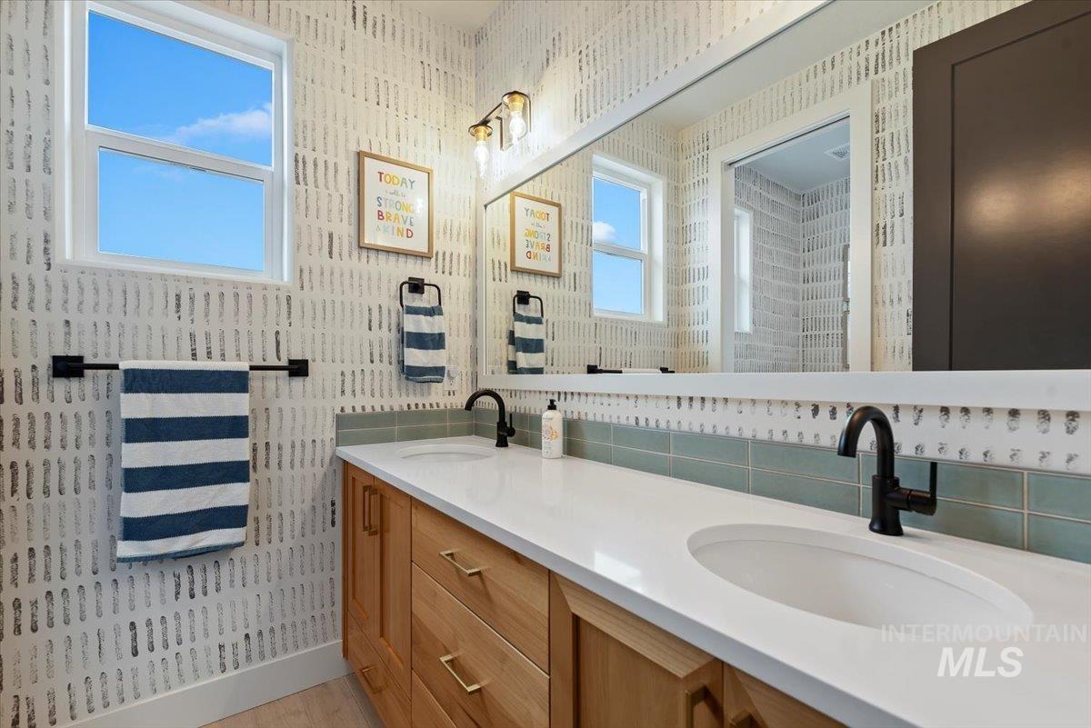 8448 W Brooks Dr, Boise, Idaho 83714, 5 Bedrooms, 3 Bathrooms, Residential For Sale, Price $1,149,000,MLS 98974675