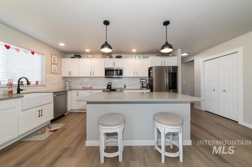 7744 E Rogue Dr, Nampa, Idaho 83687, 5 Bedrooms, 2.5 Bathrooms, Residential For Sale, Price $559,500, 98974676