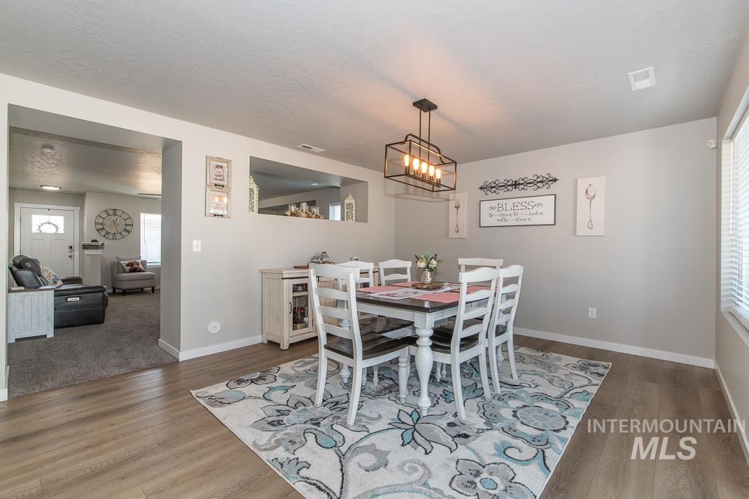 7744 E Rogue Dr, Nampa, Idaho 83687, 5 Bedrooms, 2.5 Bathrooms, Residential For Sale, Price $559,500, 98974676