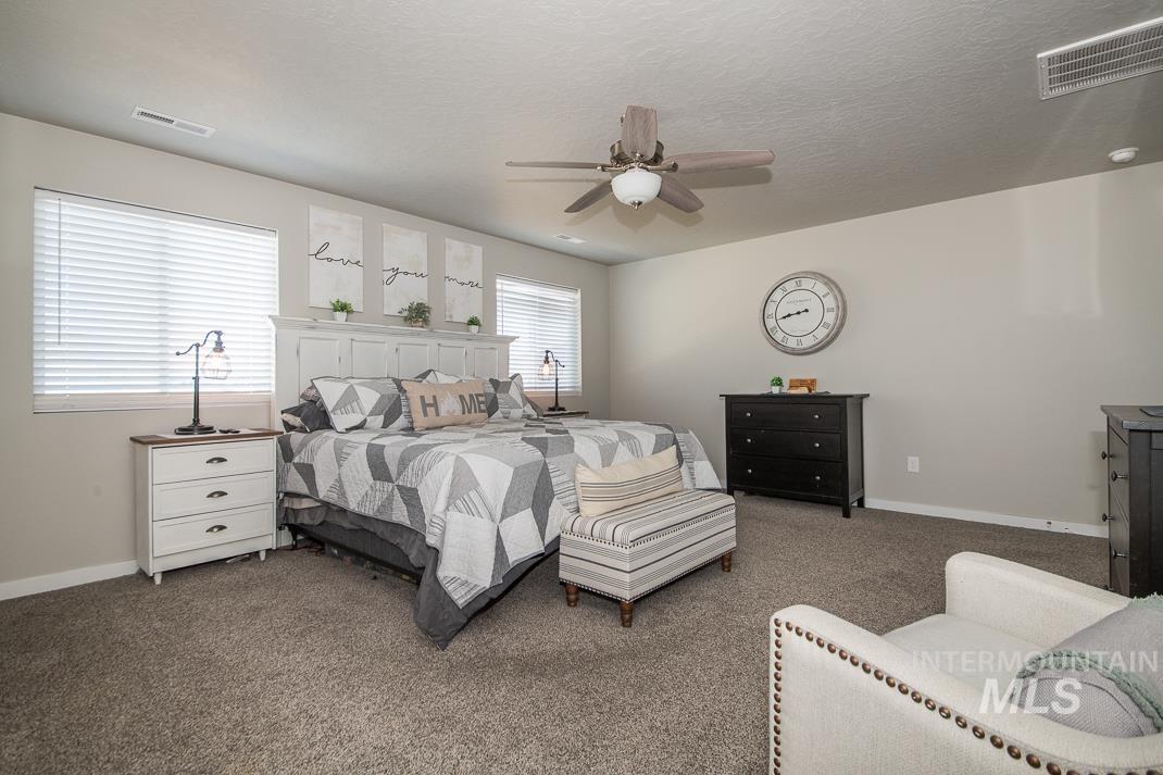 7744 E Rogue Dr, Nampa, Idaho 83687, 5 Bedrooms, 2.5 Bathrooms, Residential For Sale, Price $559,500, 98974676