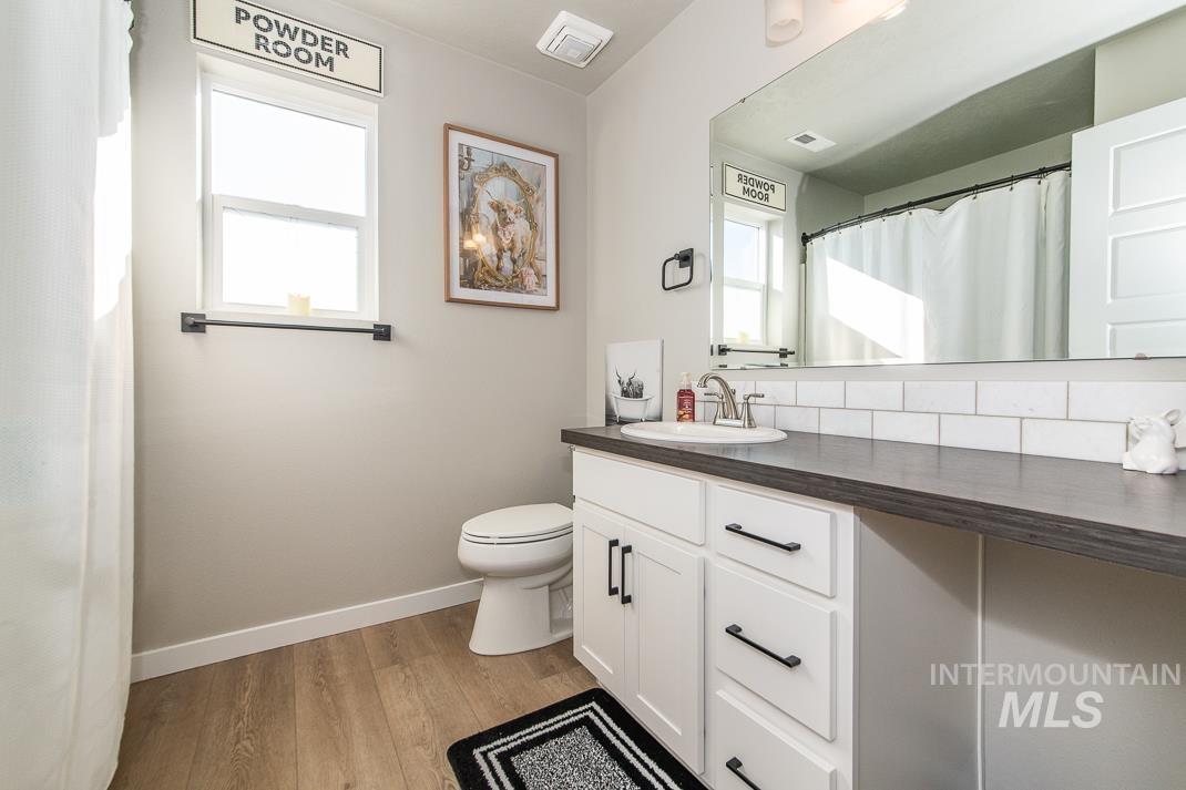 7744 E Rogue Dr, Nampa, Idaho 83687, 5 Bedrooms, 2.5 Bathrooms, Residential For Sale, Price $559,500, 98974676