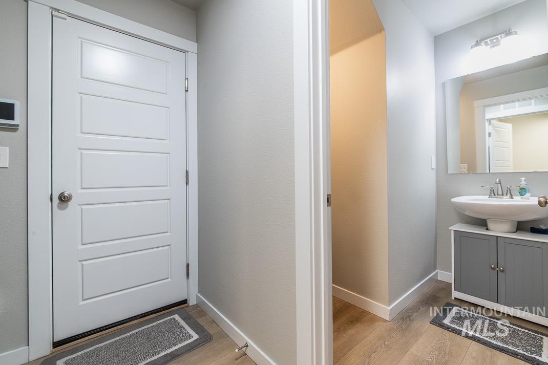 7744 E Rogue Dr, Nampa, Idaho 83687, 5 Bedrooms, 2.5 Bathrooms, Residential For Sale, Price $559,500, 98974676