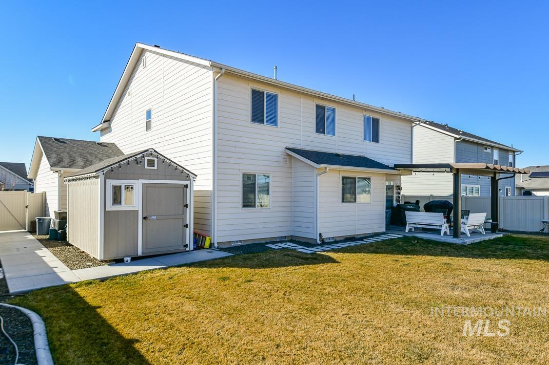 7744 E Rogue Dr, Nampa, Idaho 83687, 5 Bedrooms, 2.5 Bathrooms, Residential For Sale, Price $559,500, 98974676