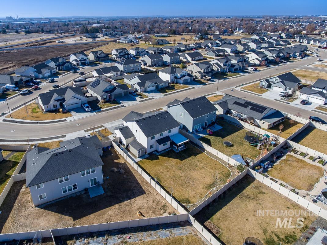 7744 E Rogue Dr, Nampa, Idaho 83687, 5 Bedrooms, 2.5 Bathrooms, Residential For Sale, Price $559,500, 98974676