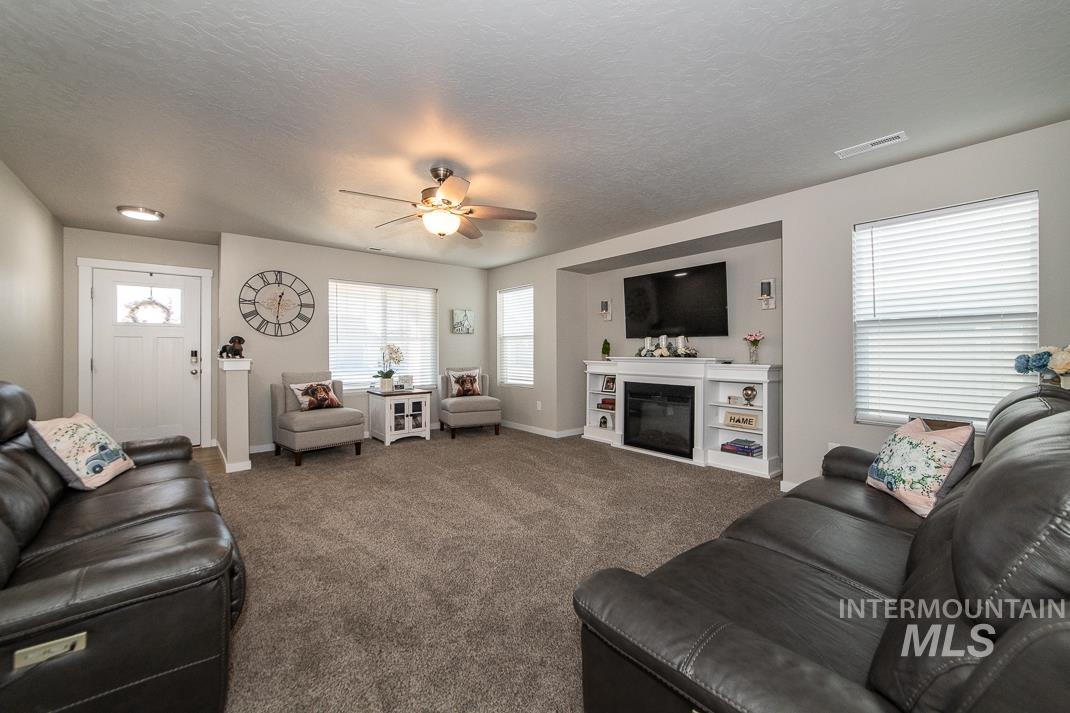 7744 E Rogue Dr, Nampa, Idaho 83687, 5 Bedrooms, 2.5 Bathrooms, Residential For Sale, Price $559,500, 98974676