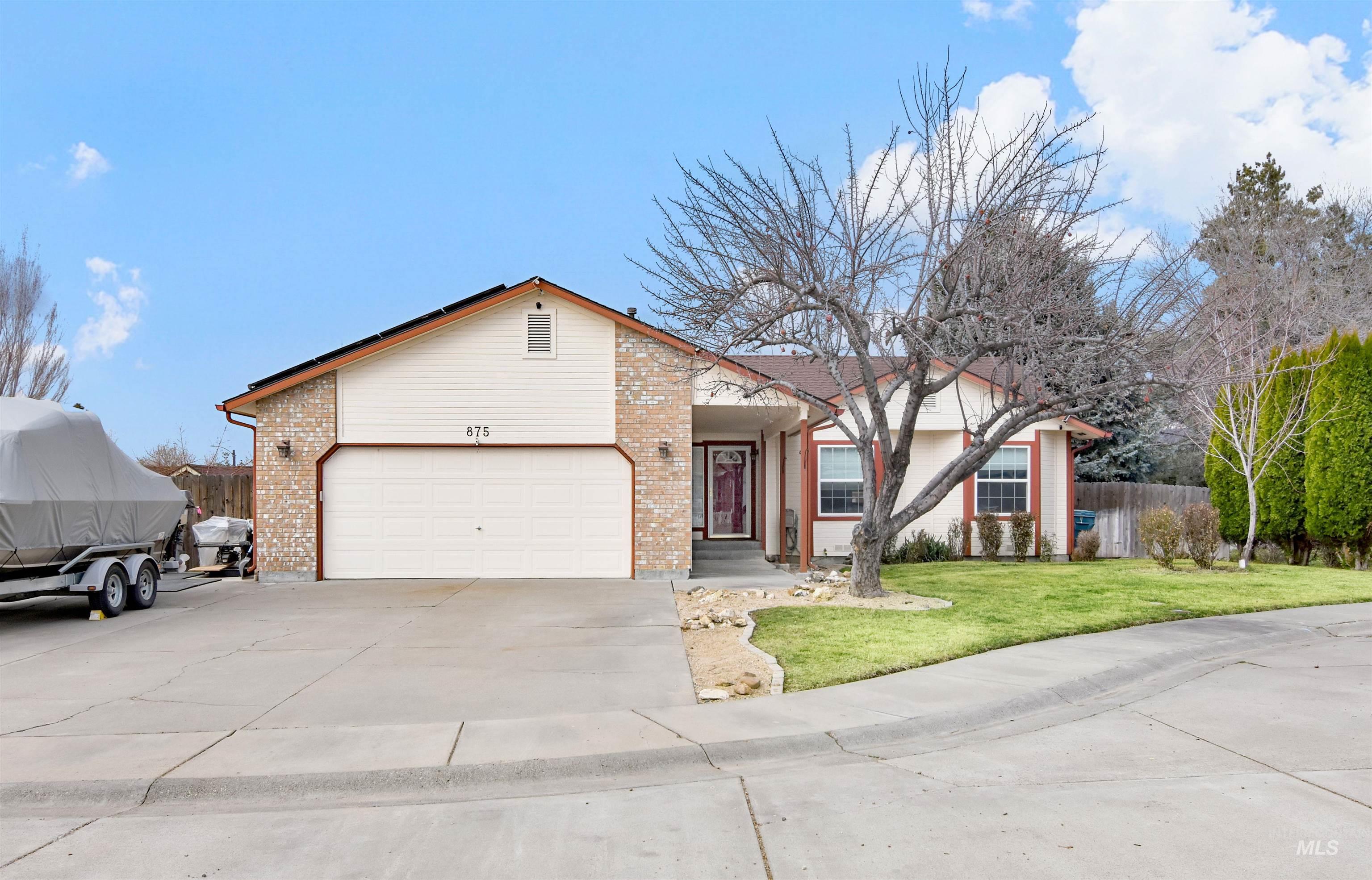 875 Eagle Court, Mountain Home, Idaho 83647, 3 Bedrooms, 2 Bathrooms, Residential For Sale, Price $370,000, 98974677