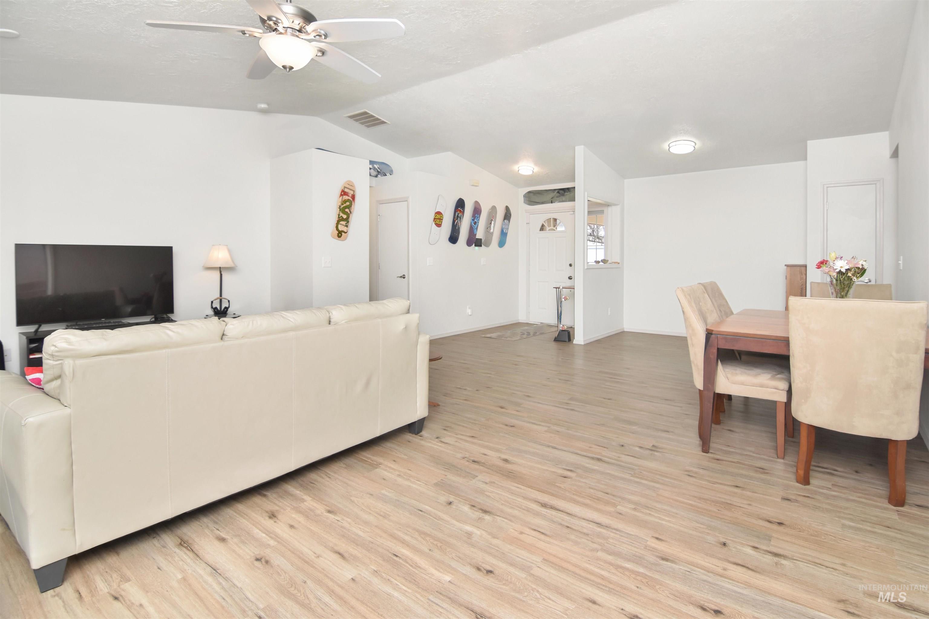 875 Eagle Court, Mountain Home, Idaho 83647, 3 Bedrooms, 2 Bathrooms, Residential For Sale, Price $370,000, 98974677