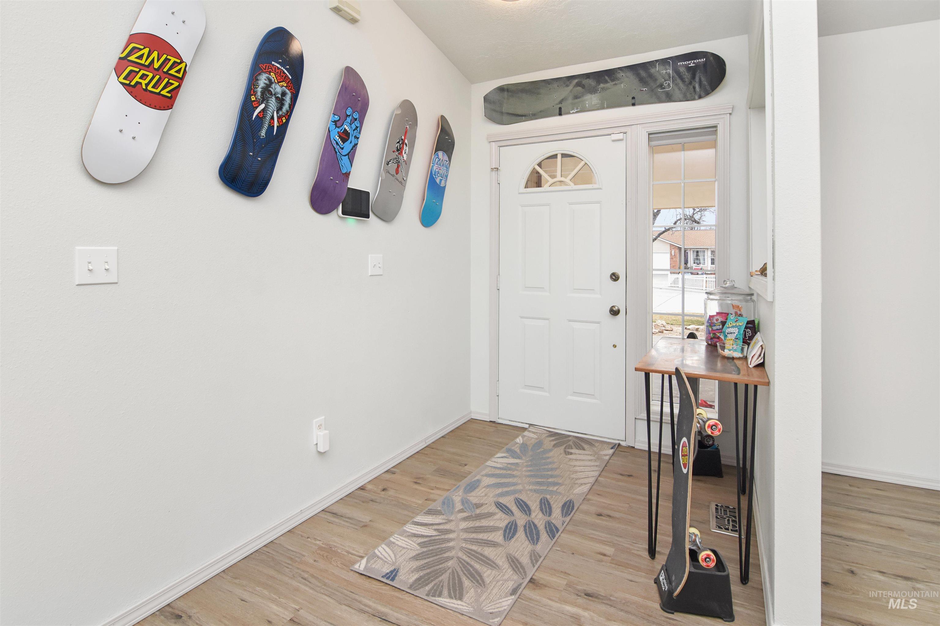 875 Eagle Court, Mountain Home, Idaho 83647, 3 Bedrooms, 2 Bathrooms, Residential For Sale, Price $370,000, 98974677