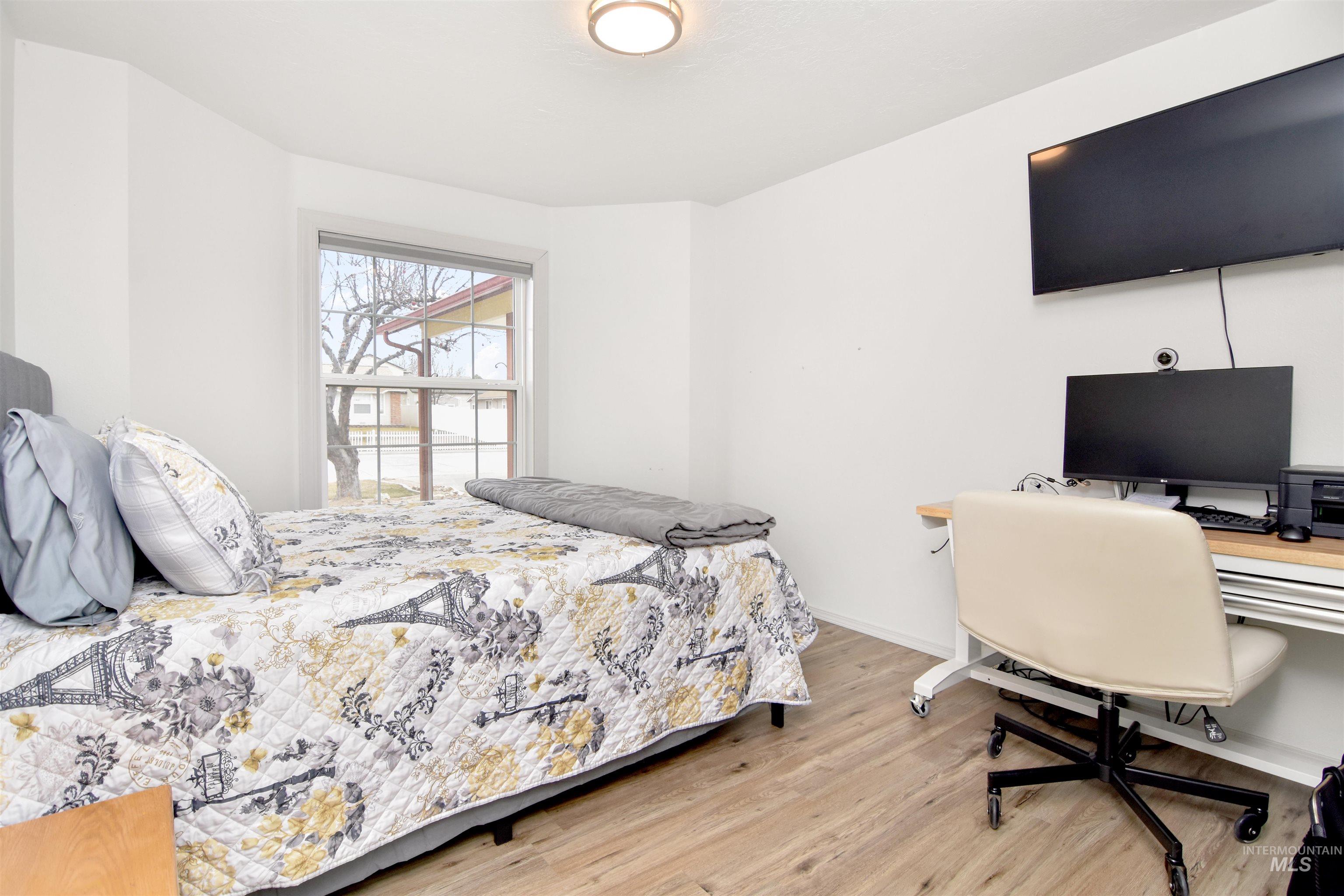 875 Eagle Court, Mountain Home, Idaho 83647, 3 Bedrooms, 2 Bathrooms, Residential For Sale, Price $370,000, 98974677