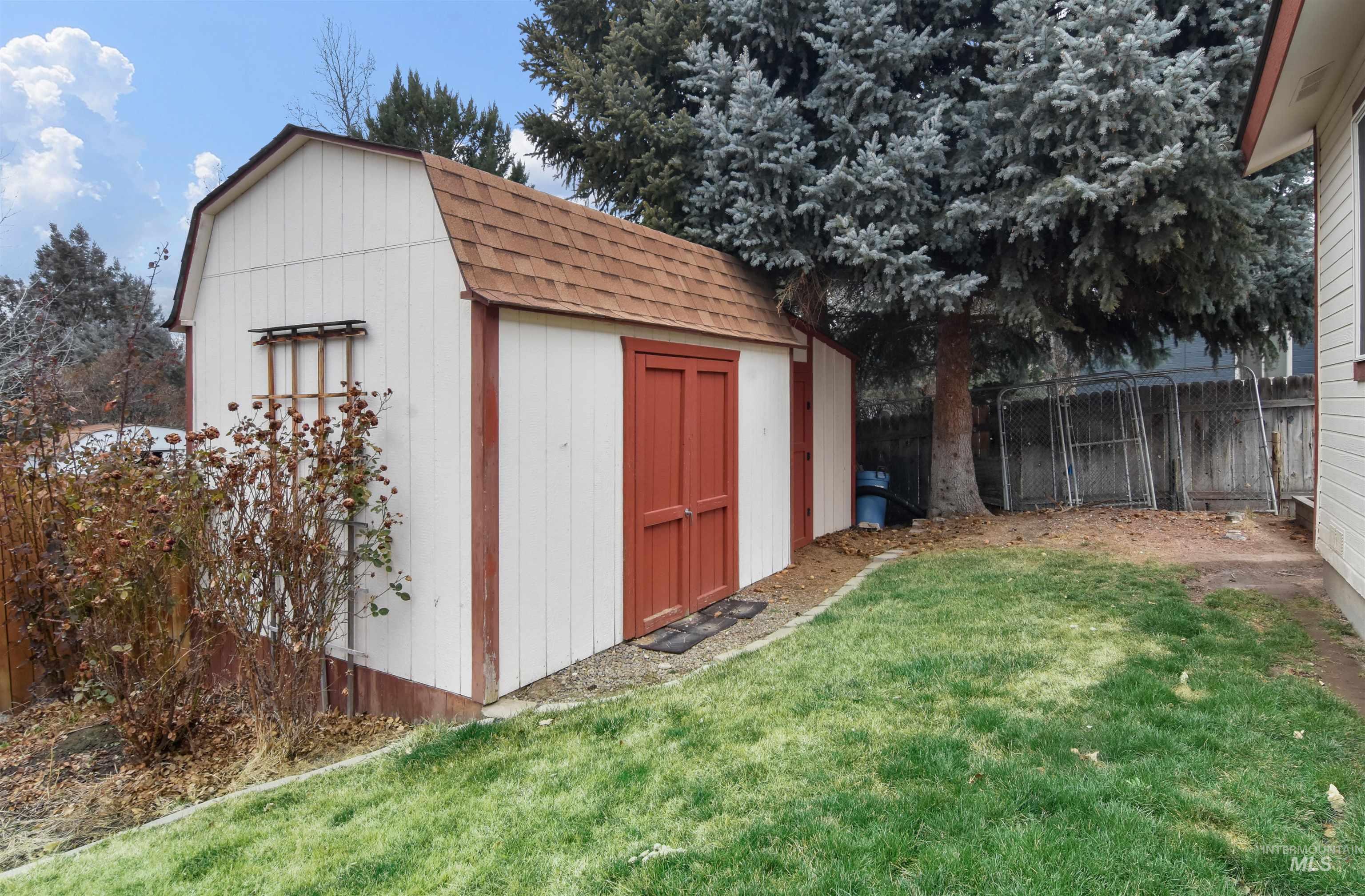 875 Eagle Court, Mountain Home, Idaho 83647, 3 Bedrooms, 2 Bathrooms, Residential For Sale, Price $370,000, 98974677