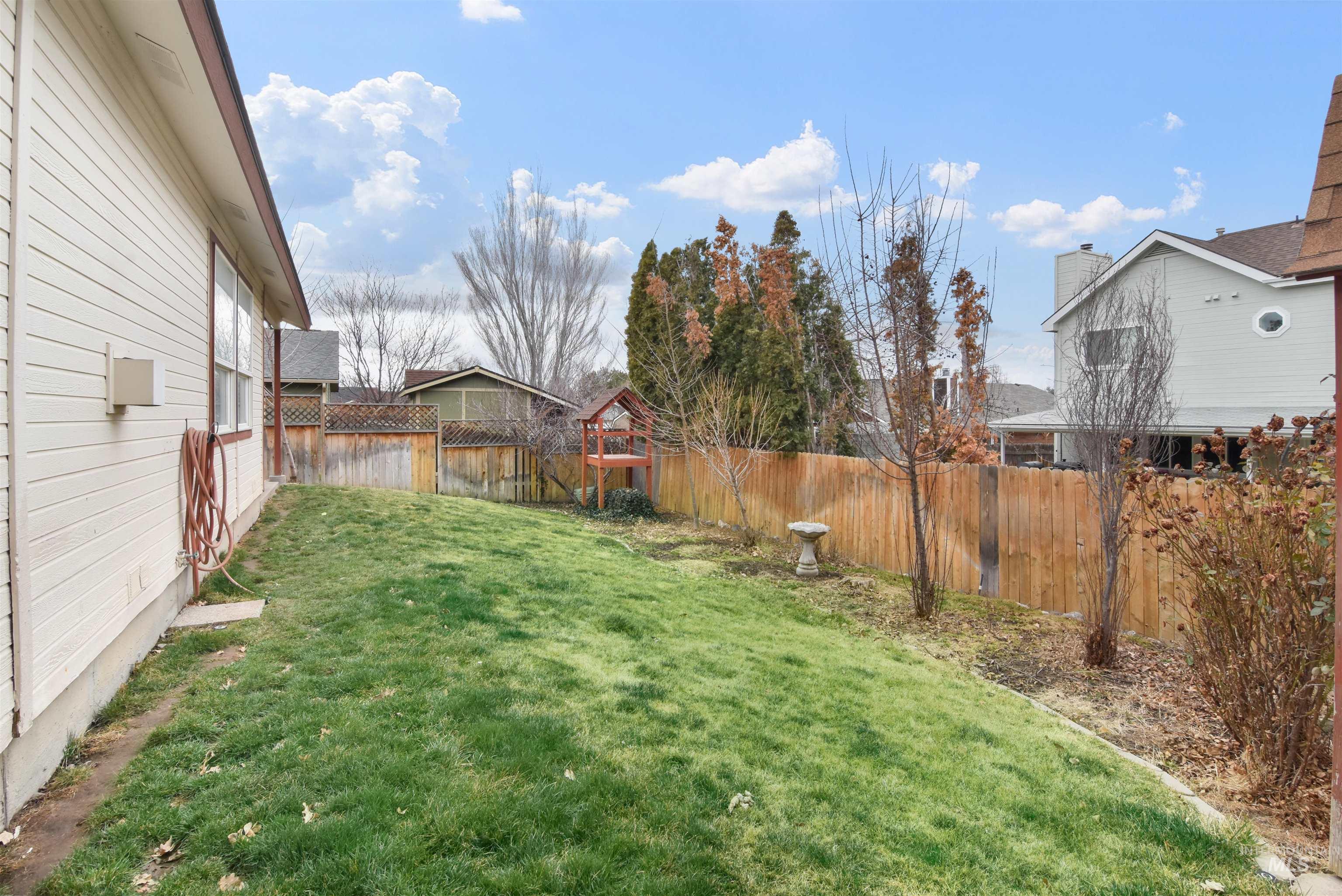 875 Eagle Court, Mountain Home, Idaho 83647, 3 Bedrooms, 2 Bathrooms, Residential For Sale, Price $370,000, 98974677