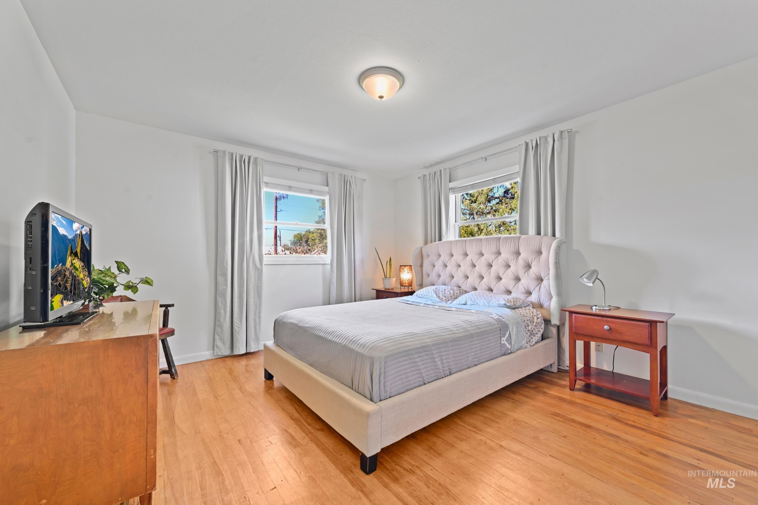 1915 S Montana Ave, Caldwell, Idaho 83605, 2 Bedrooms, 1 Bathroom, Residential For Sale, Price $315,000,MLS 98974679