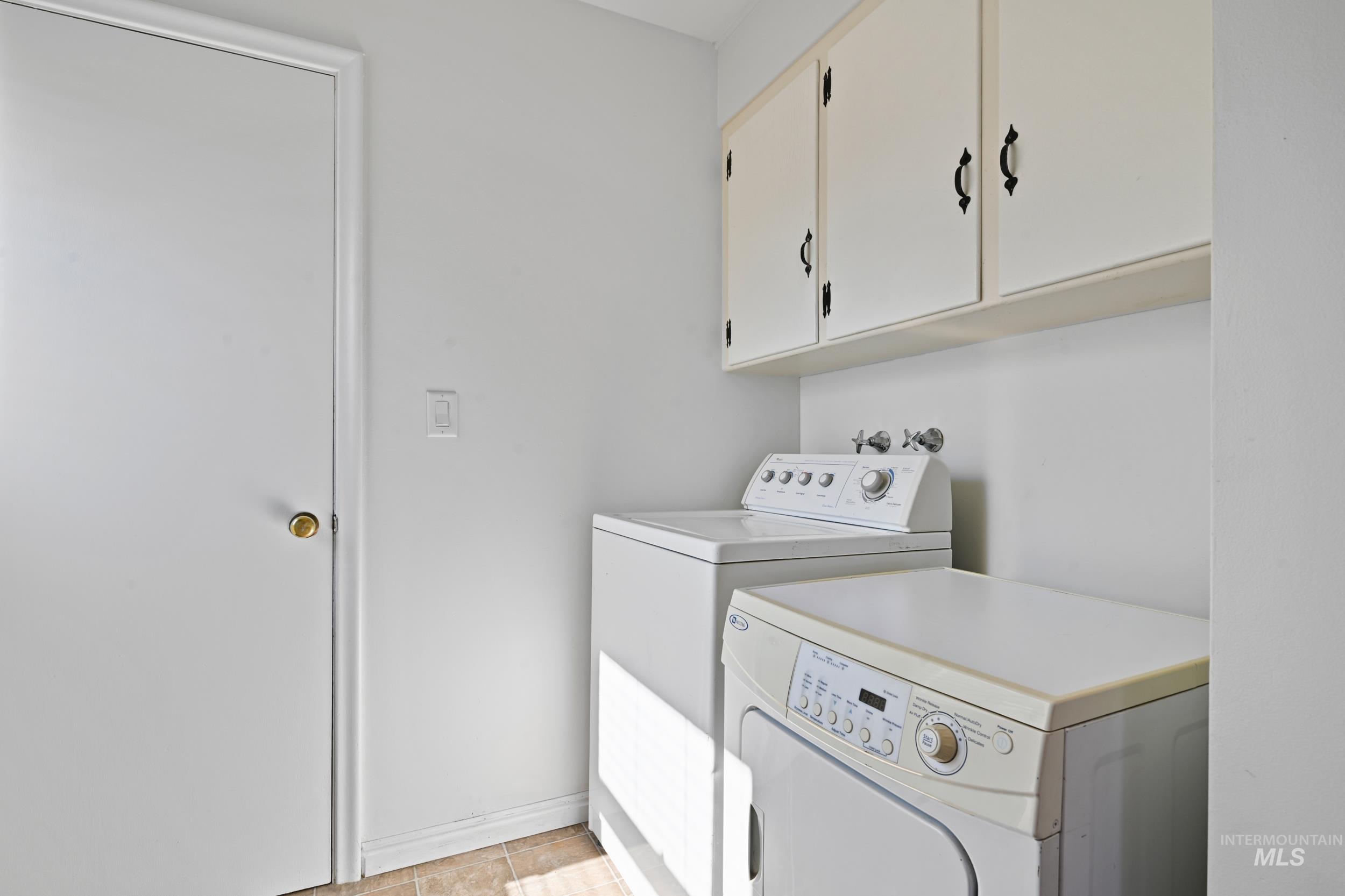 1915 S Montana Ave, Caldwell, Idaho 83605, 2 Bedrooms, 1 Bathroom, Residential For Sale, Price $315,000,MLS 98974679