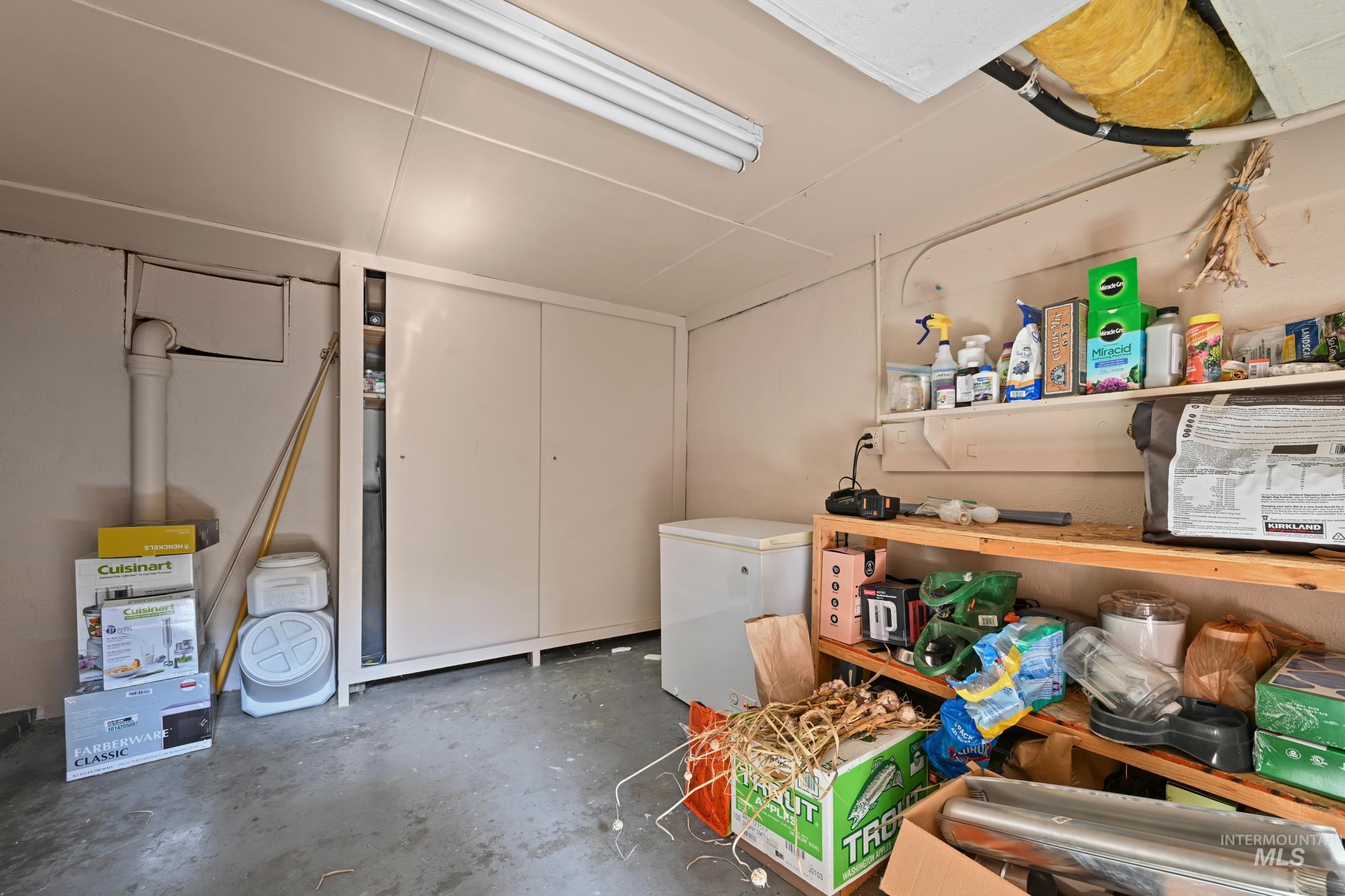 1915 S Montana Ave, Caldwell, Idaho 83605, 2 Bedrooms, 1 Bathroom, Residential For Sale, Price $315,000,MLS 98974679