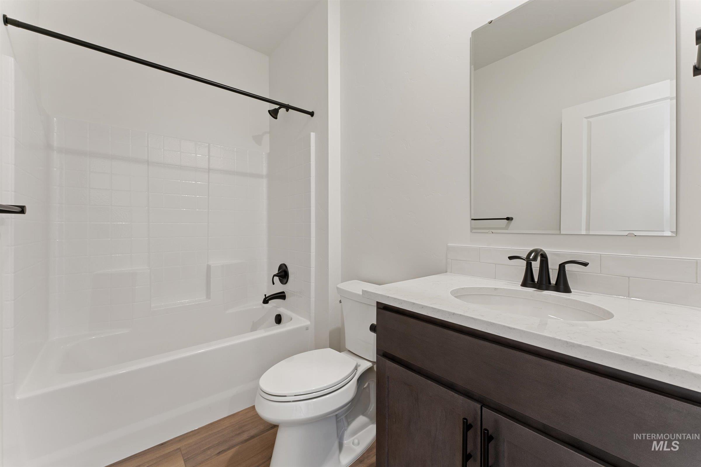 7657 E Bullhead St, Nampa, Idaho 83687, 3 Bedrooms, 2 Bathrooms, Residential For Sale, Price $369,990,MLS 98974680