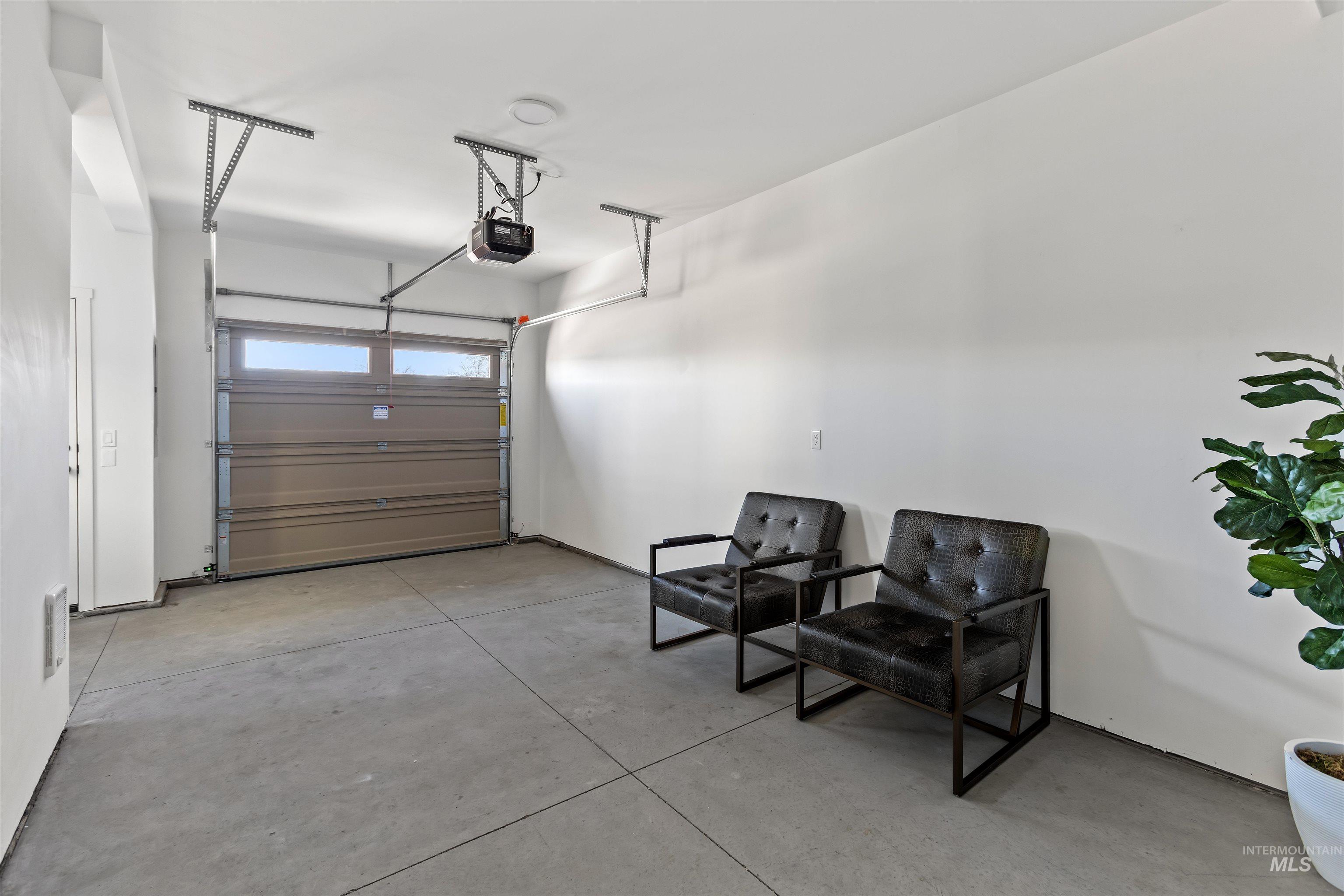 4343 N Waltz Lane, Garden City, Idaho 83714, 3 Bedrooms, 3 Bathrooms, Residential For Sale, Price $439,900, 98974681