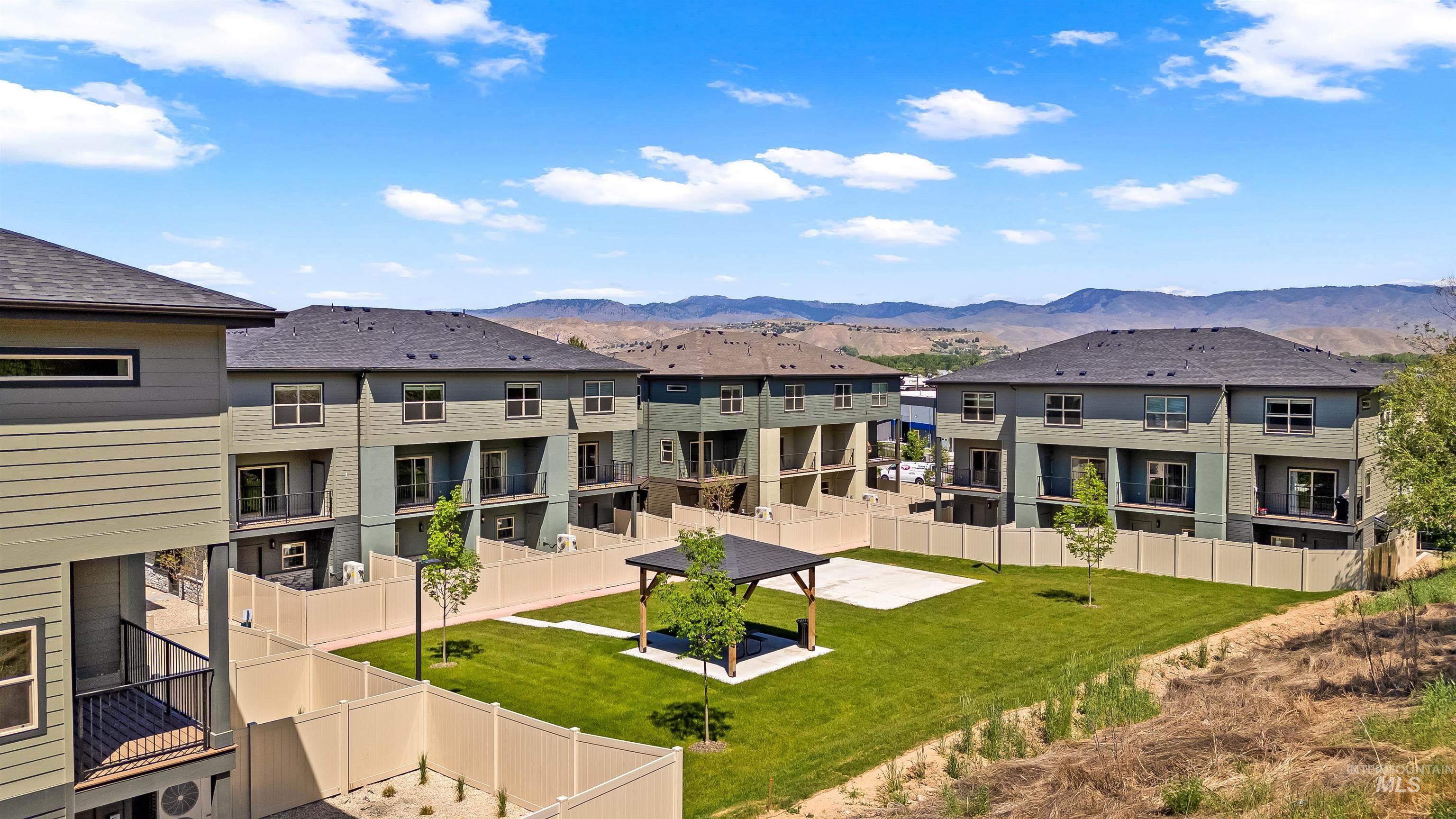 4343 N Waltz Lane, Garden City, Idaho 83714, 3 Bedrooms, 3 Bathrooms, Residential For Sale, Price $439,900, 98974681