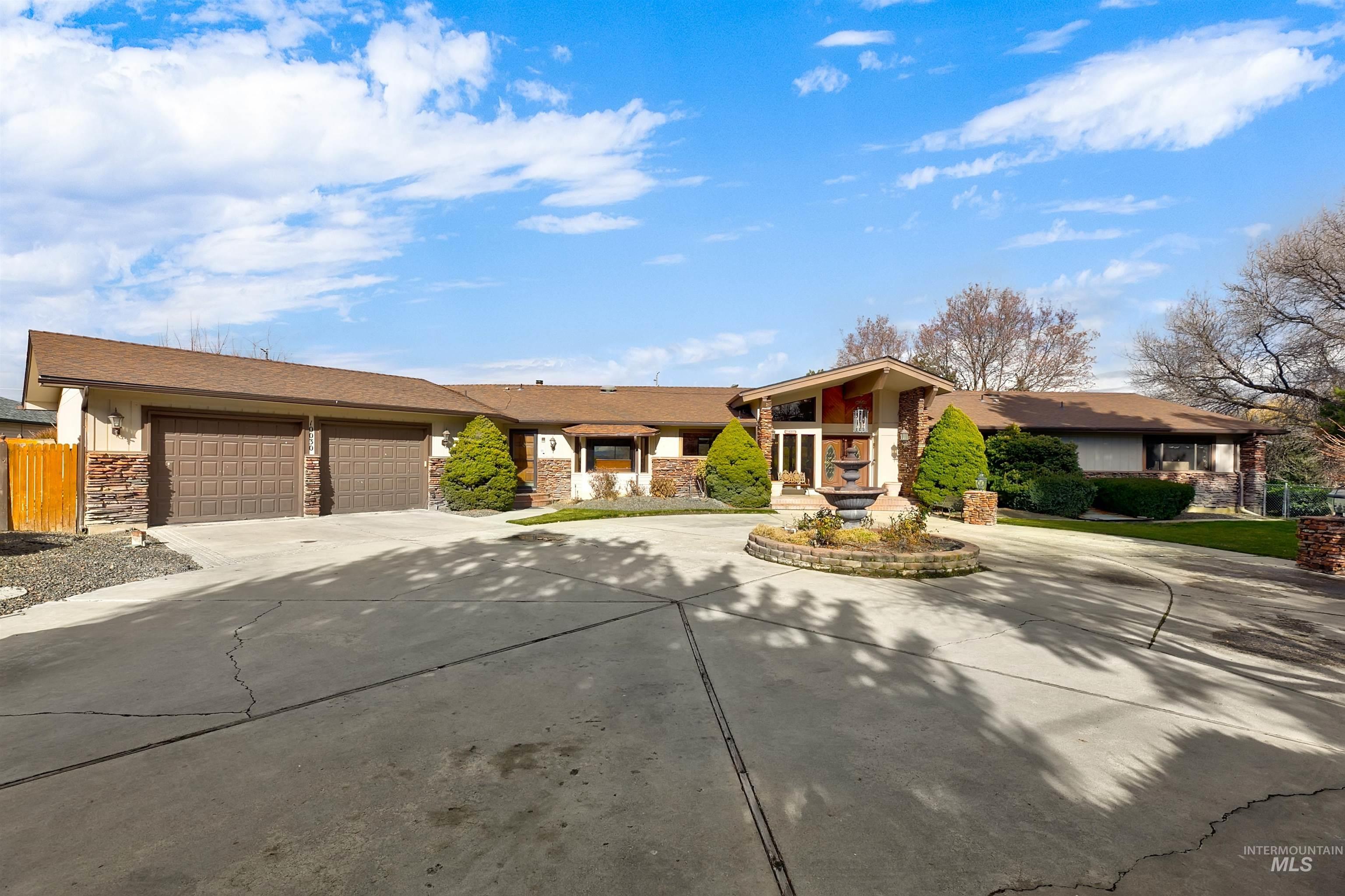 10030 W Stardust Drive, Boise, Idaho 83709, 5 Bedrooms, 3.5 Bathrooms, Residential For Sale, Price $1,149,000,MLS 98974682