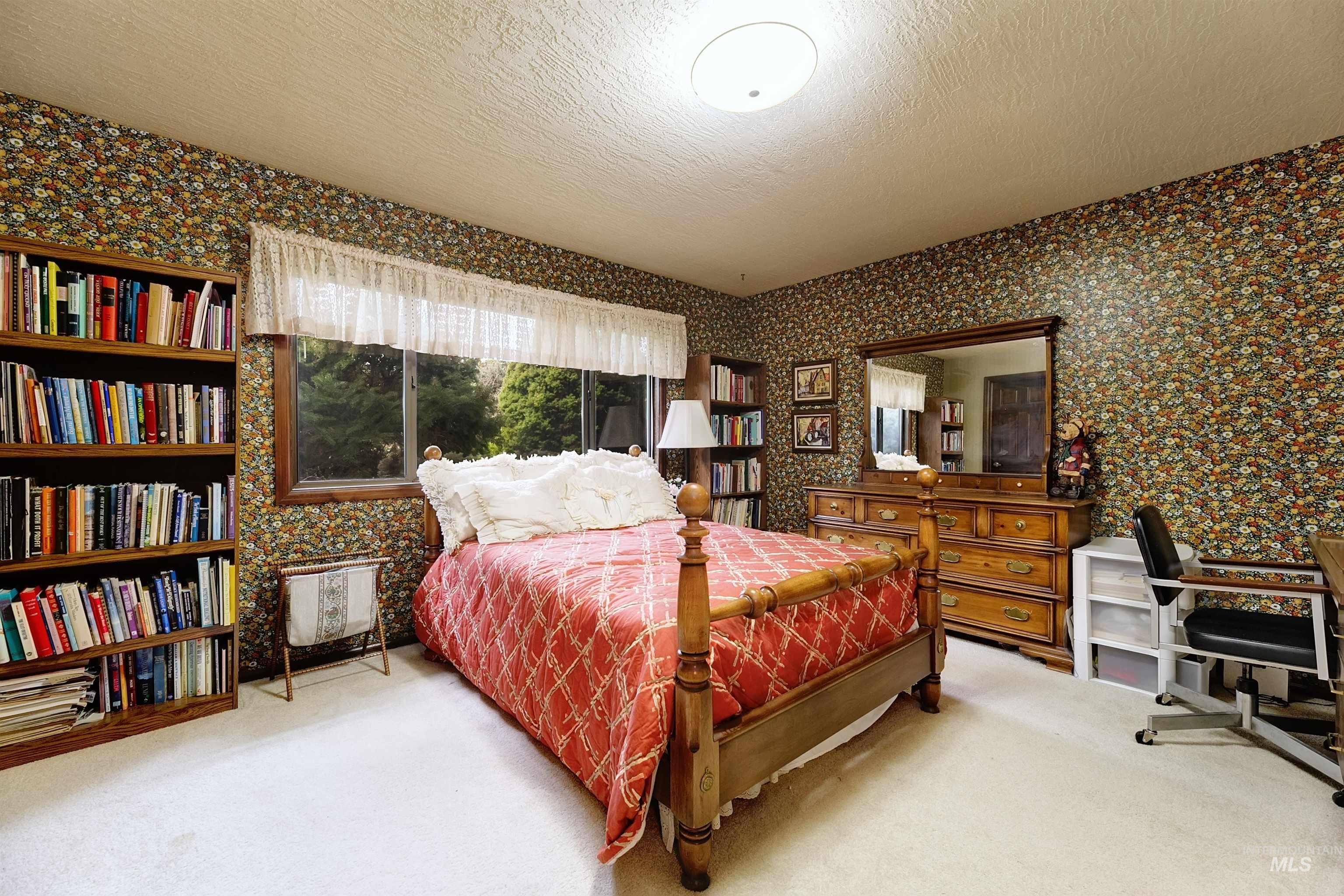 10030 W Stardust Drive, Boise, Idaho 83709, 5 Bedrooms, 3.5 Bathrooms, Residential For Sale, Price $1,149,000,MLS 98974682