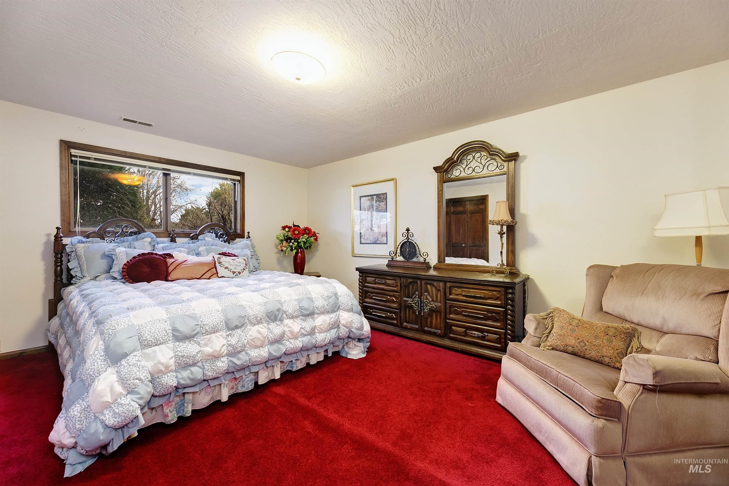 10030 W Stardust Drive, Boise, Idaho 83709, 5 Bedrooms, 3.5 Bathrooms, Residential For Sale, Price $1,149,000,MLS 98974682